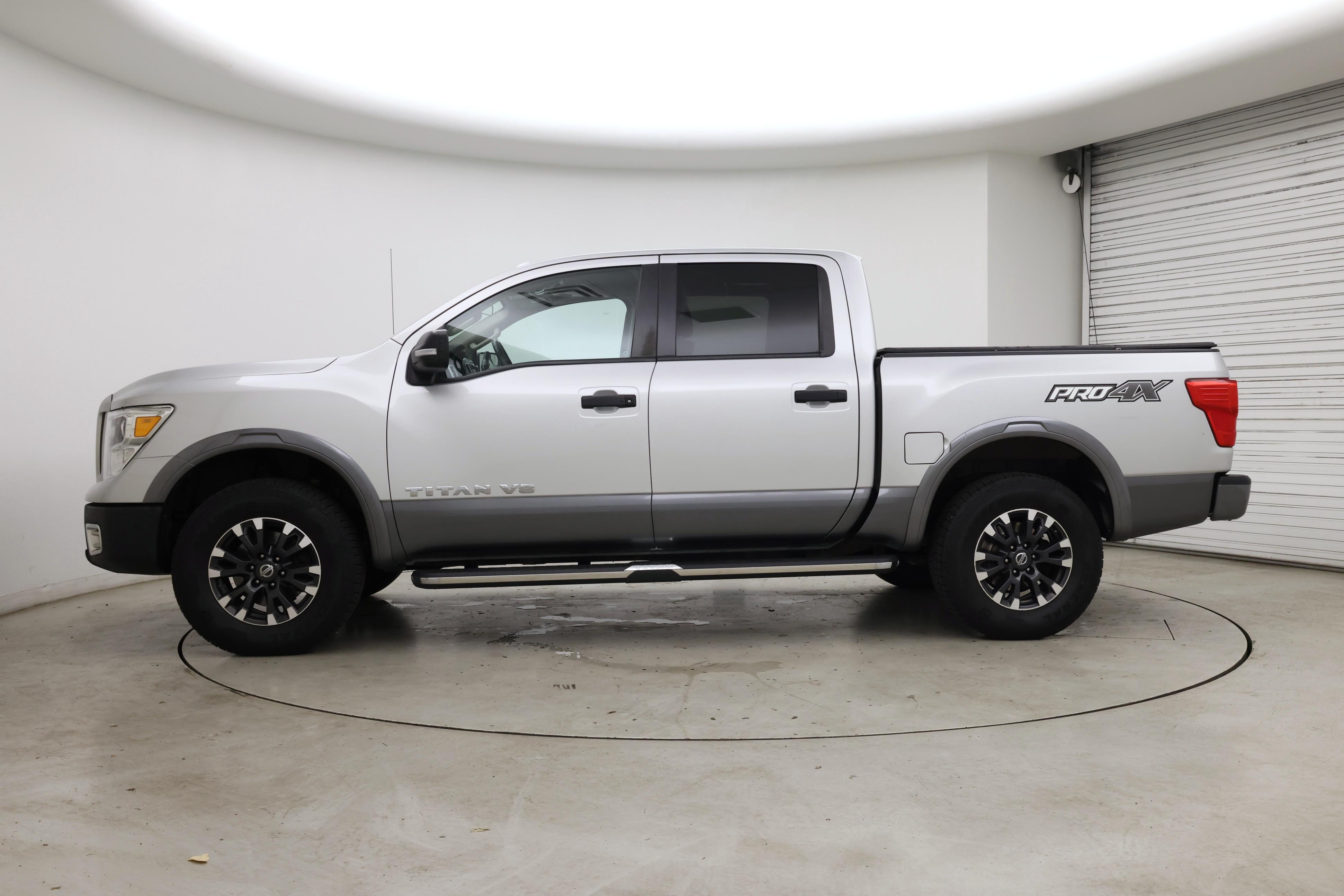 Thumbnail: 2019 Nissan Titan - 3