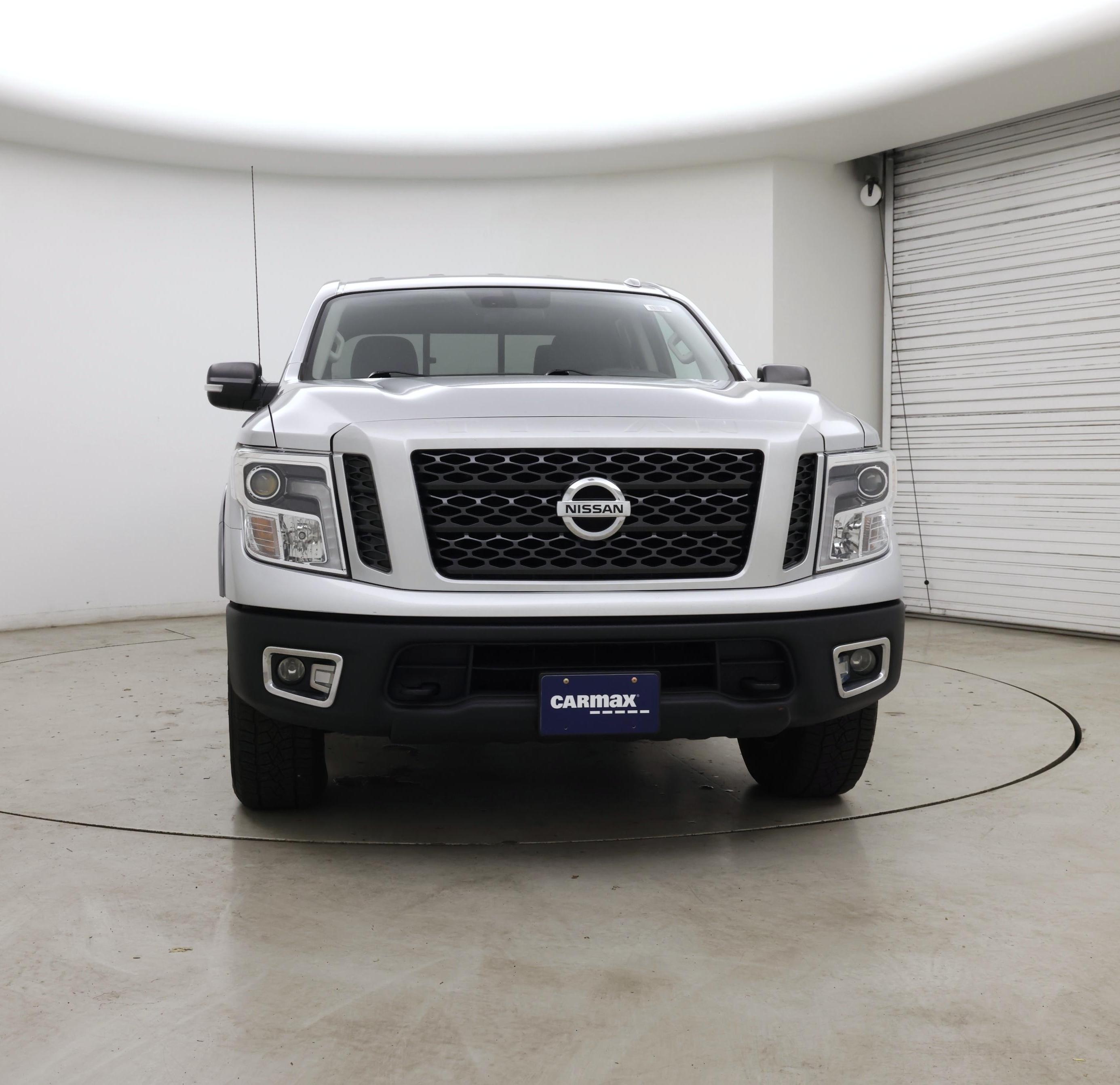 Thumbnail: 2019 Nissan Titan - 5