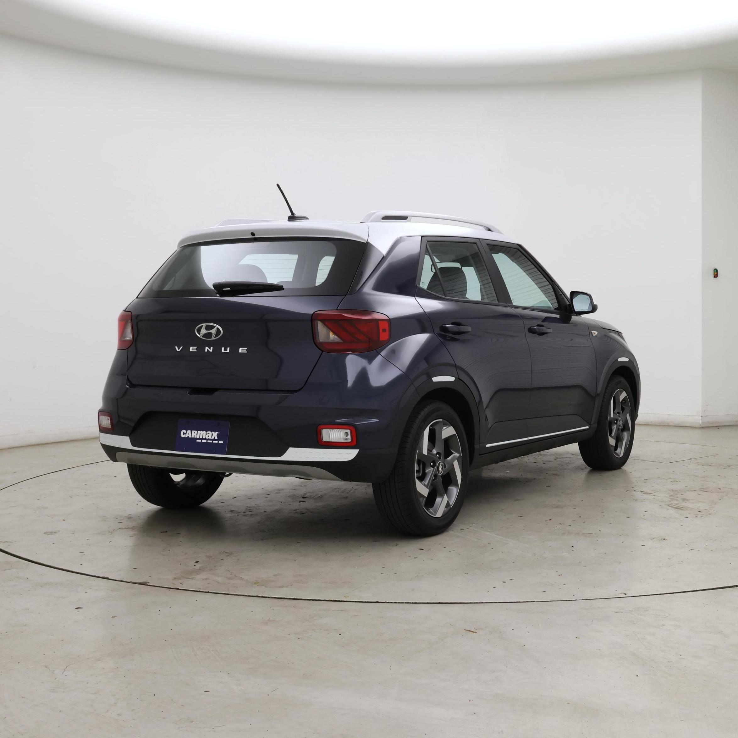 Thumbnail: 2023 Hyundai Venue - 8