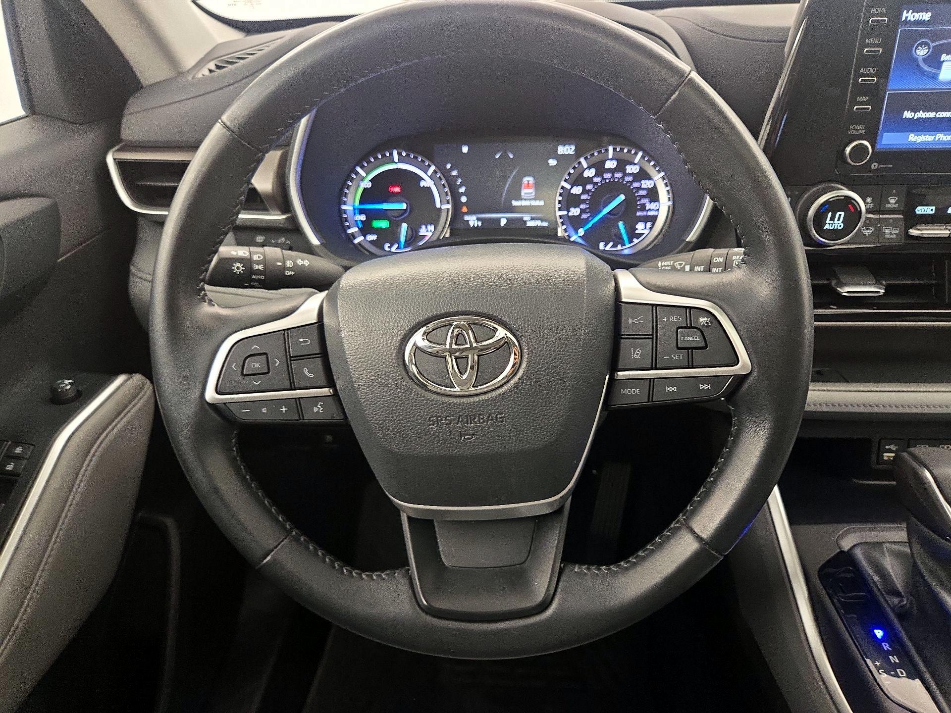 Thumbnail: 2022 Toyota Highlander - 10