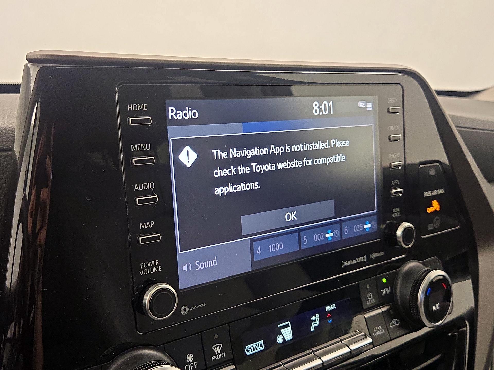 Thumbnail: 2022 Toyota Highlander - 14