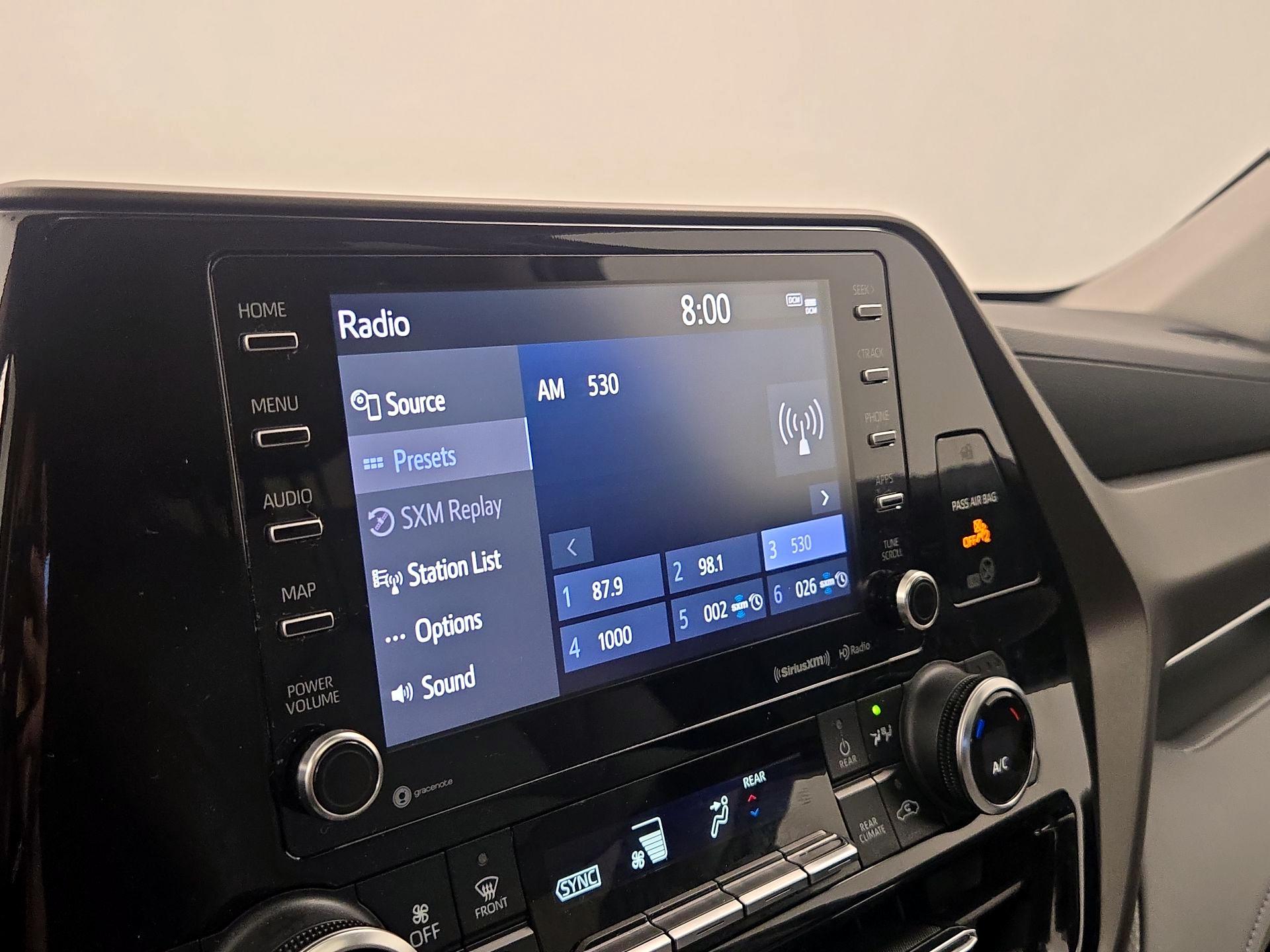 Thumbnail: 2022 Toyota Highlander - 16