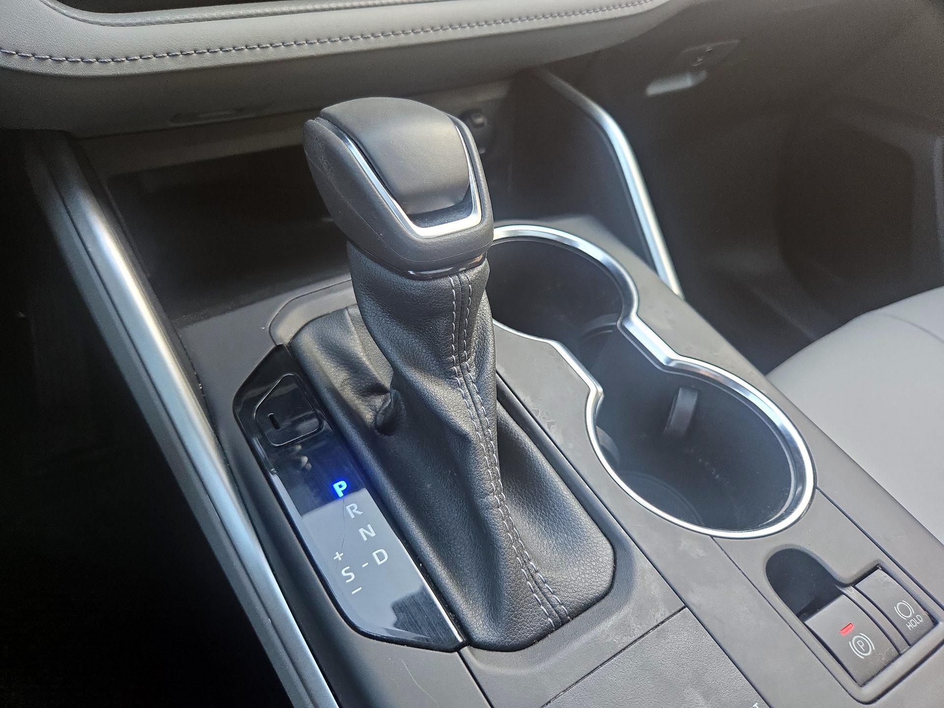 Thumbnail: 2022 Toyota Highlander - 18