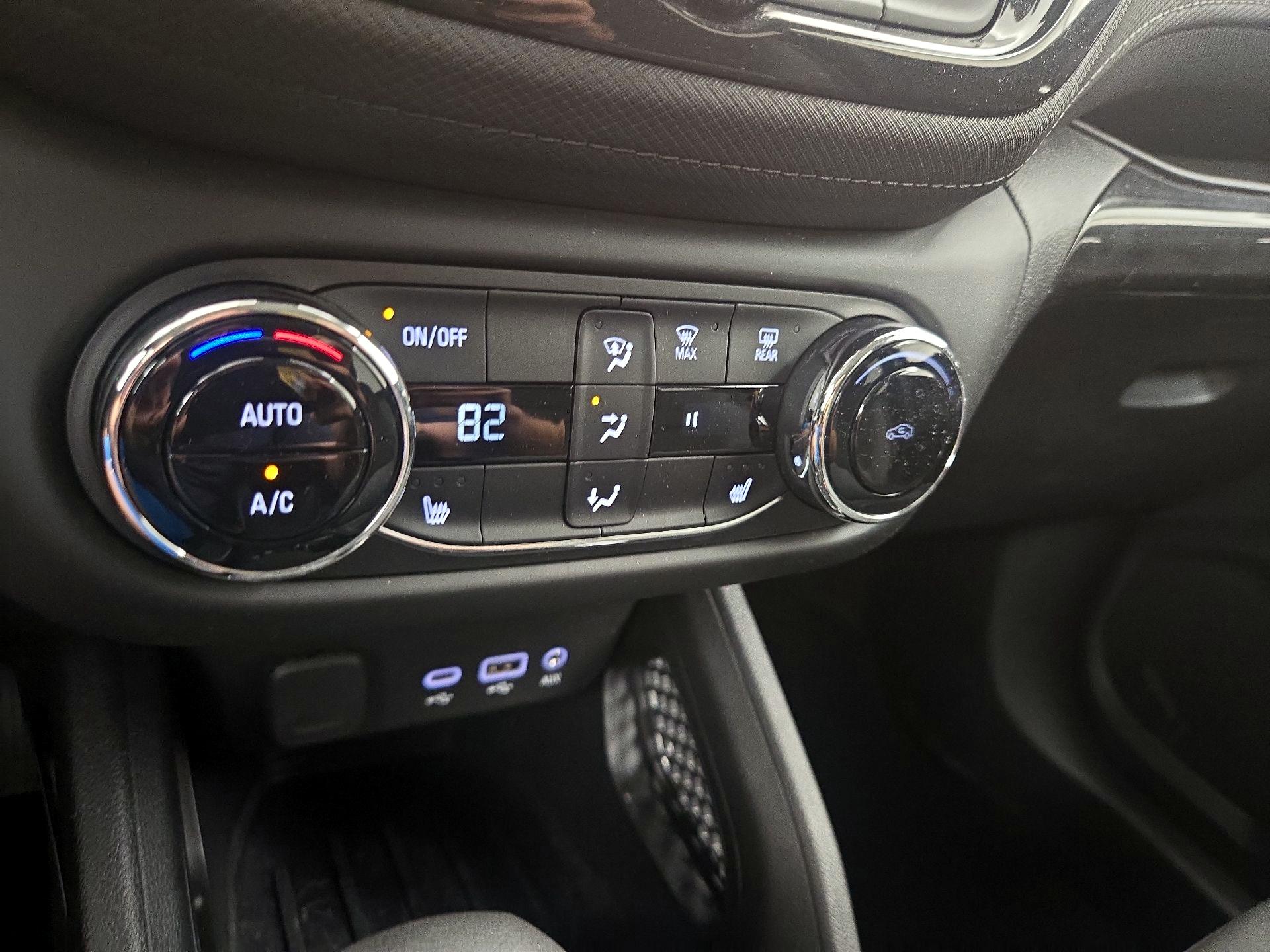 Thumbnail: 2023 Chevrolet TrailBlazer - 16