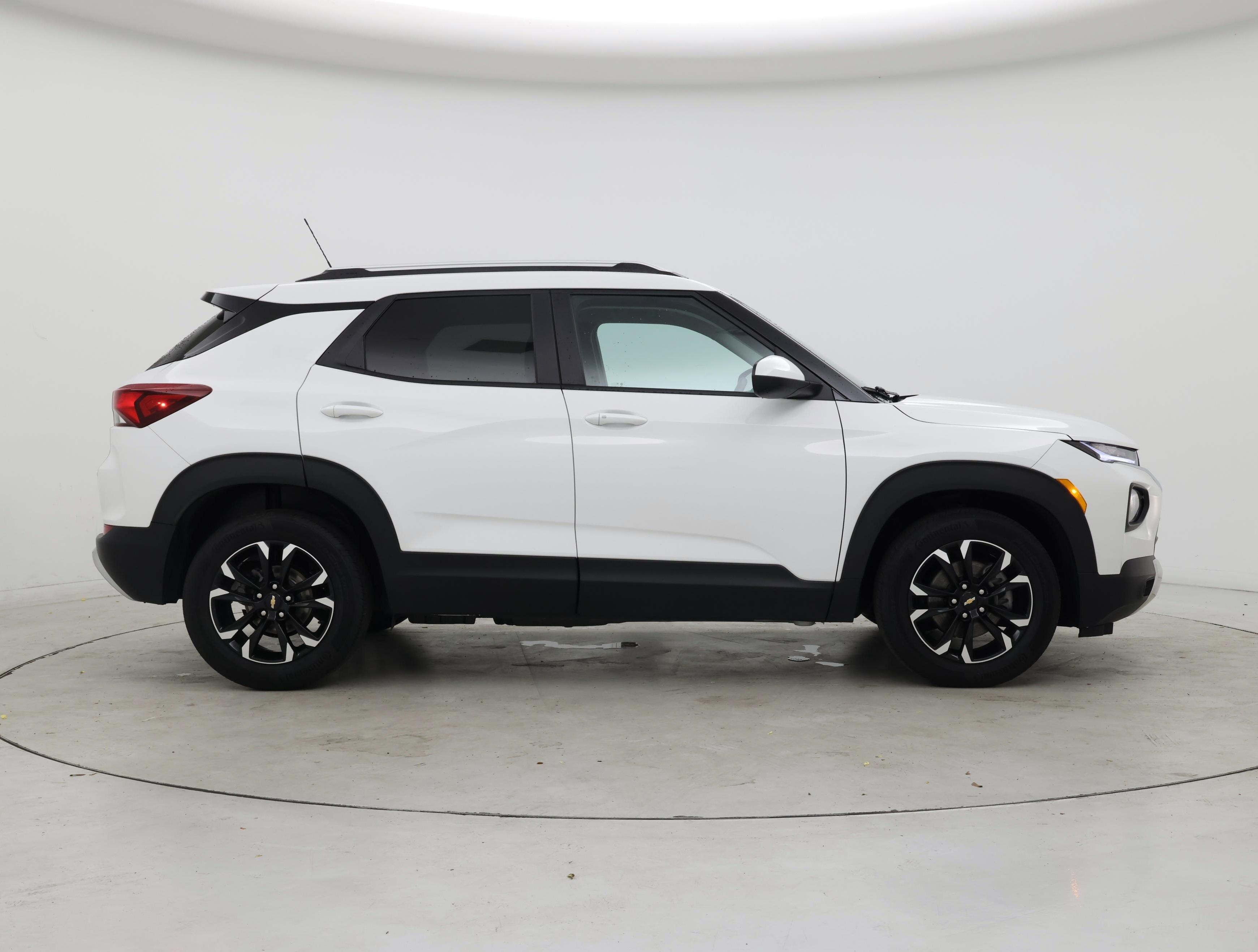Thumbnail: 2023 Chevrolet TrailBlazer - 7