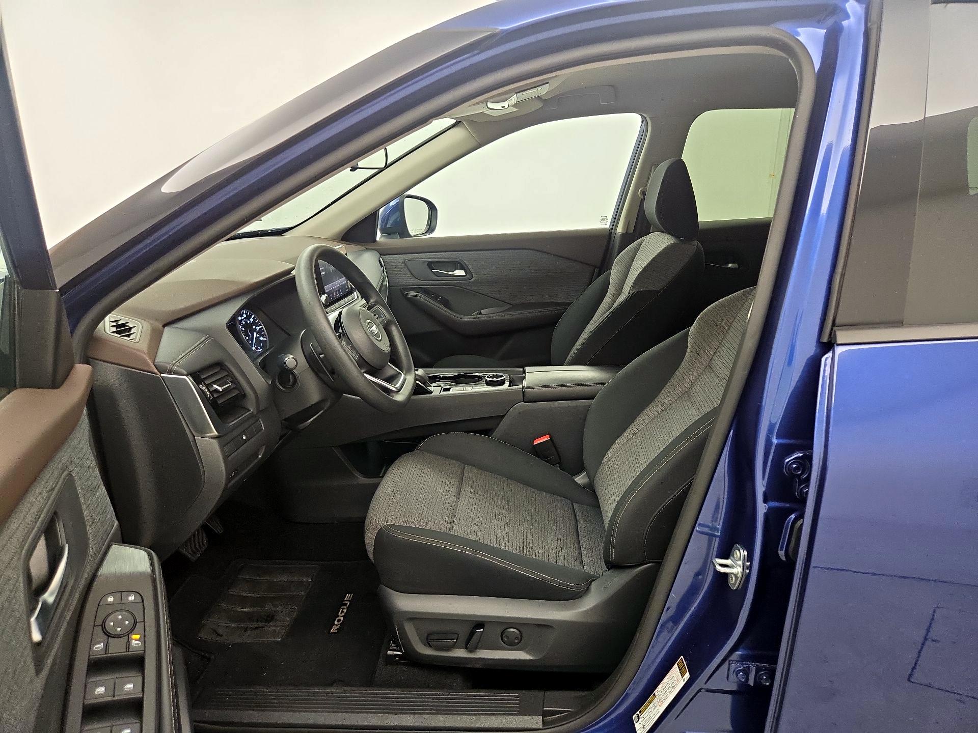 Thumbnail: 2021 Nissan Rogue - 11