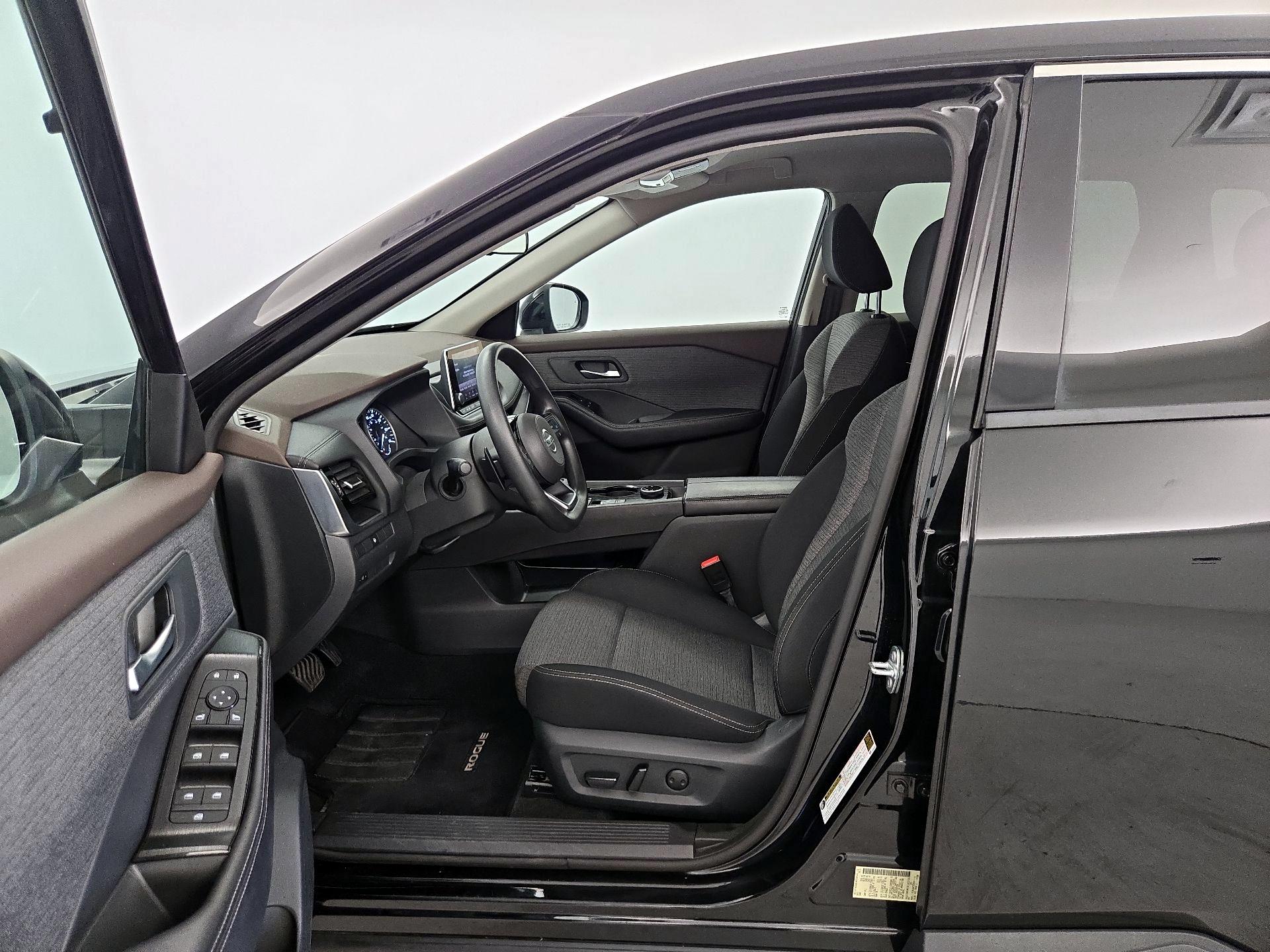 Thumbnail: 2021 Nissan Rogue - 11