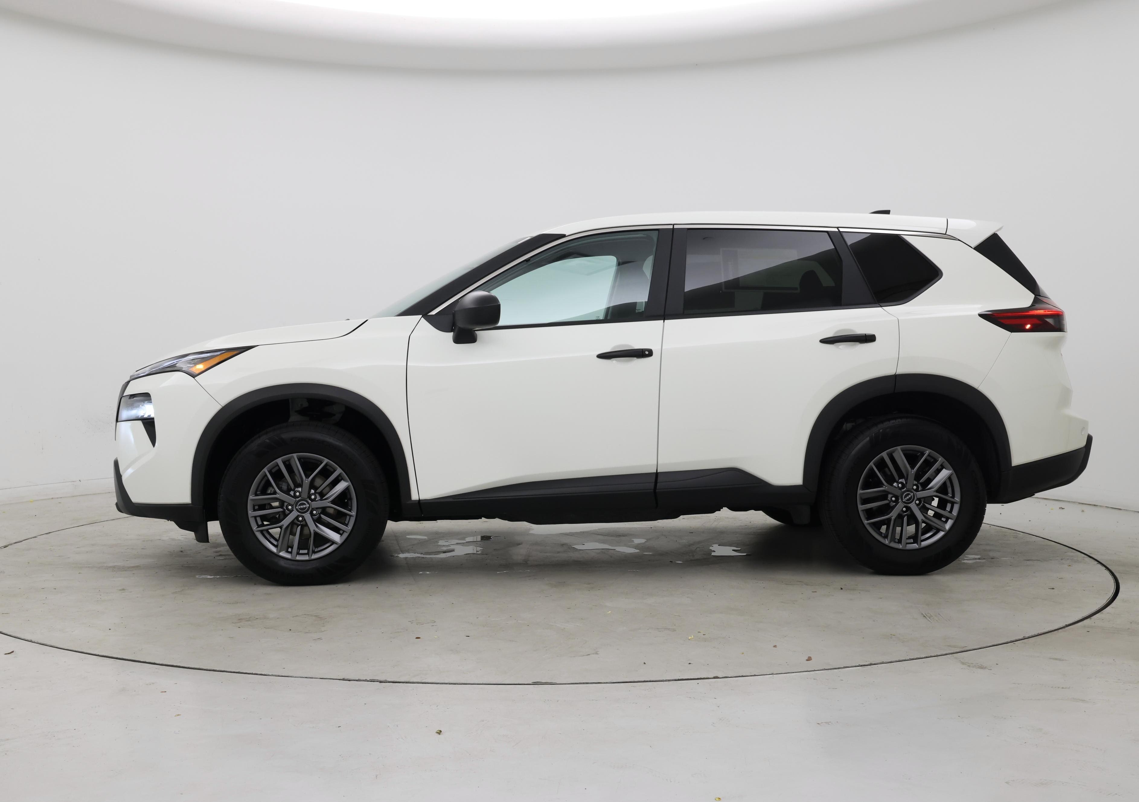Thumbnail: 2024 Nissan Rogue - 3