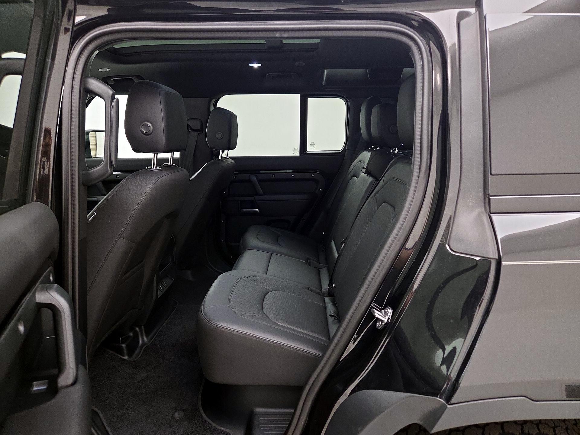 Thumbnail: 2025 Land Rover Defender - 19