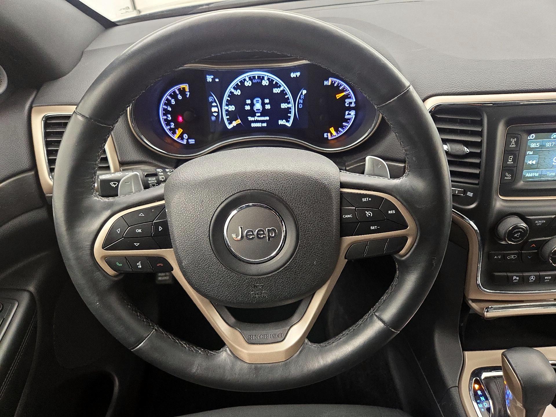 Thumbnail: 2017 Jeep Grand Cherokee - 10