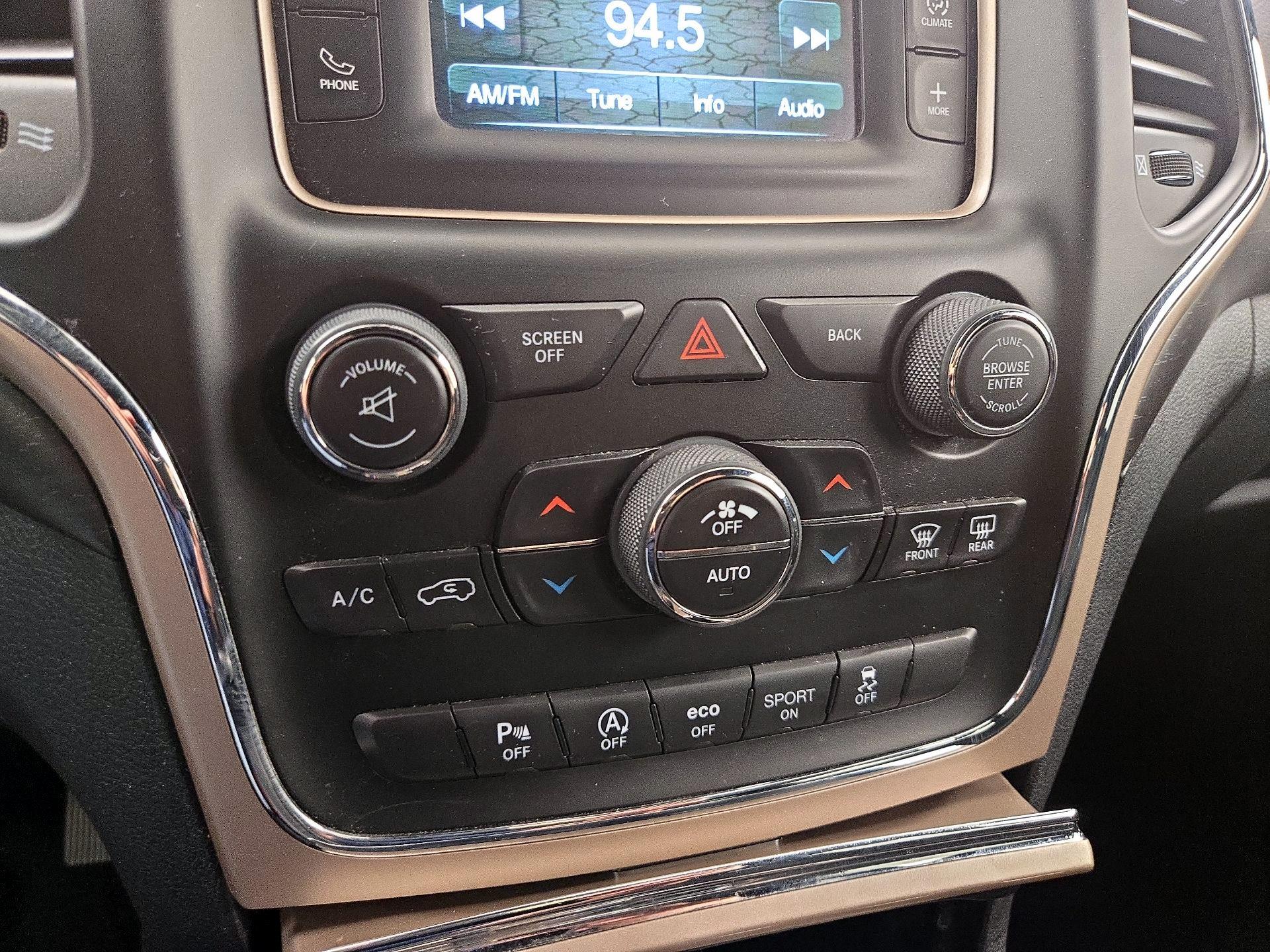 Thumbnail: 2017 Jeep Grand Cherokee - 16