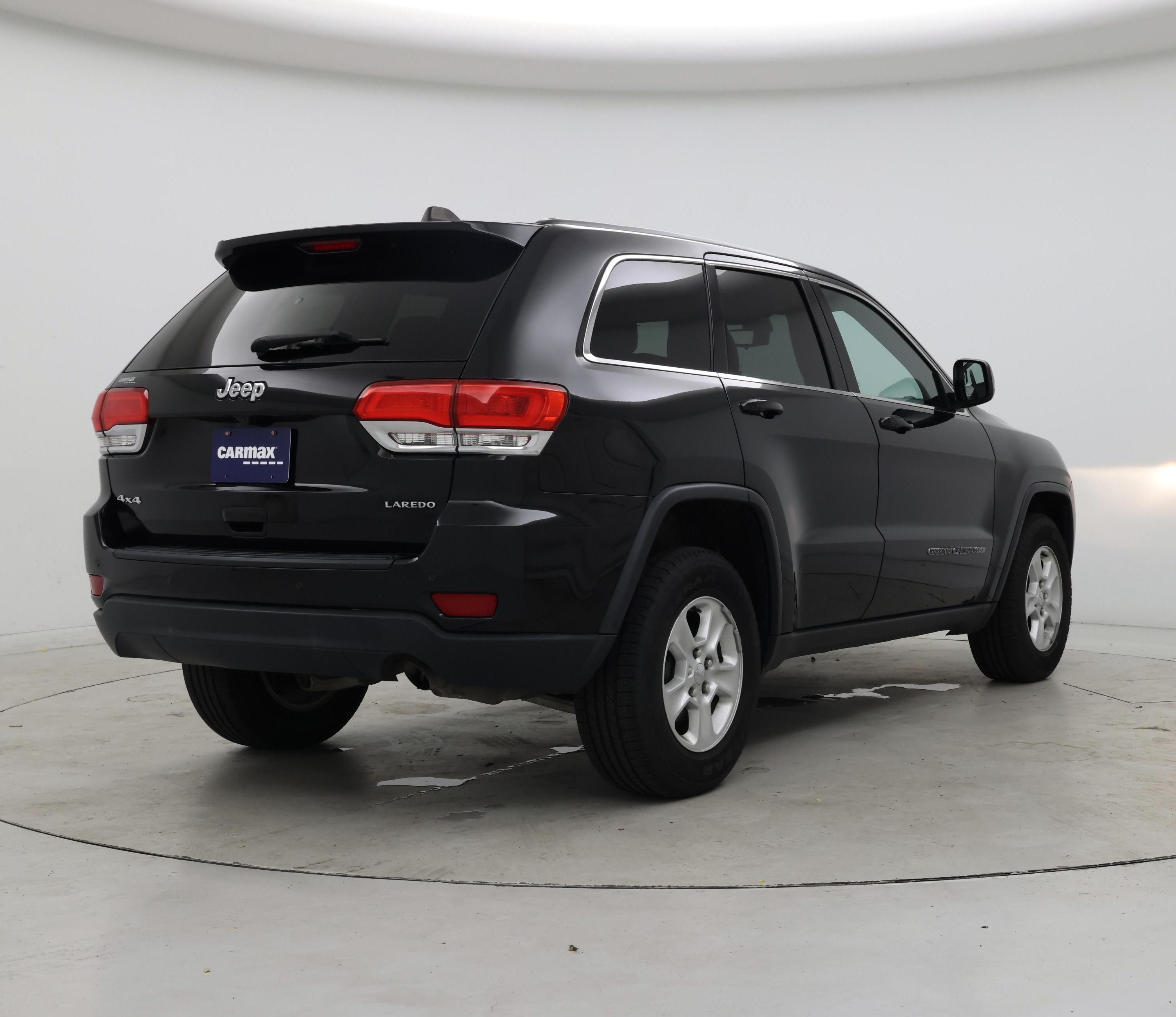 Thumbnail: 2017 Jeep Grand Cherokee - 8