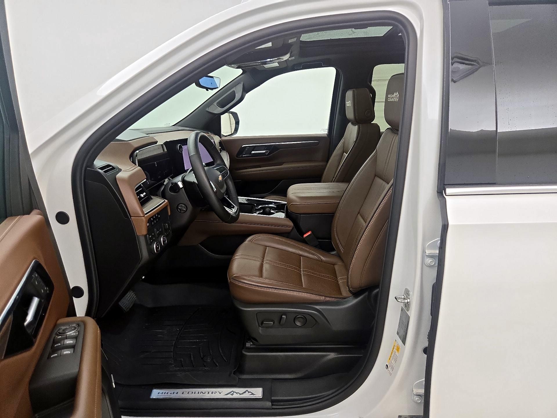 Thumbnail: 2025 Chevrolet Tahoe - 11