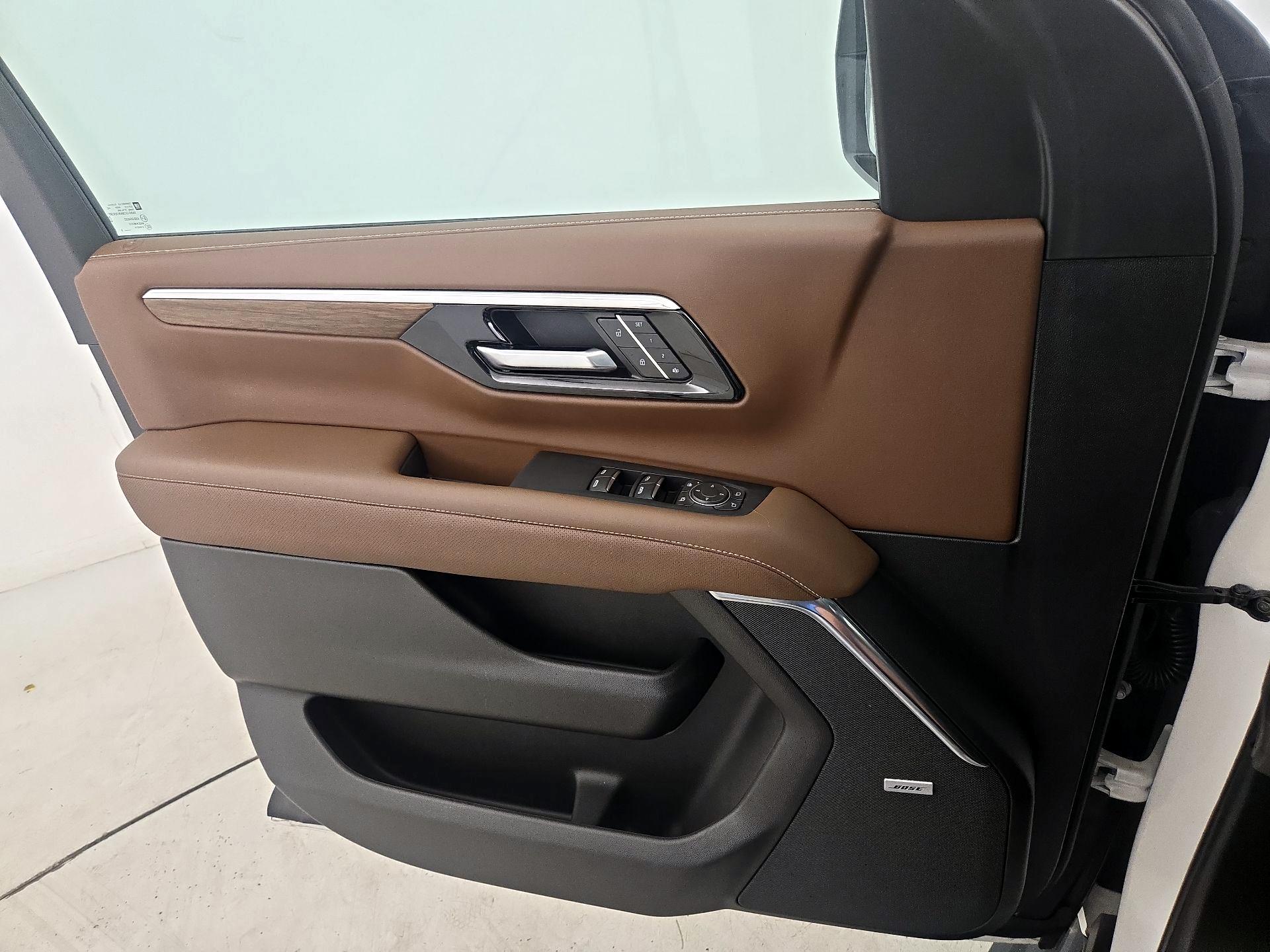 Thumbnail: 2025 Chevrolet Tahoe - 12