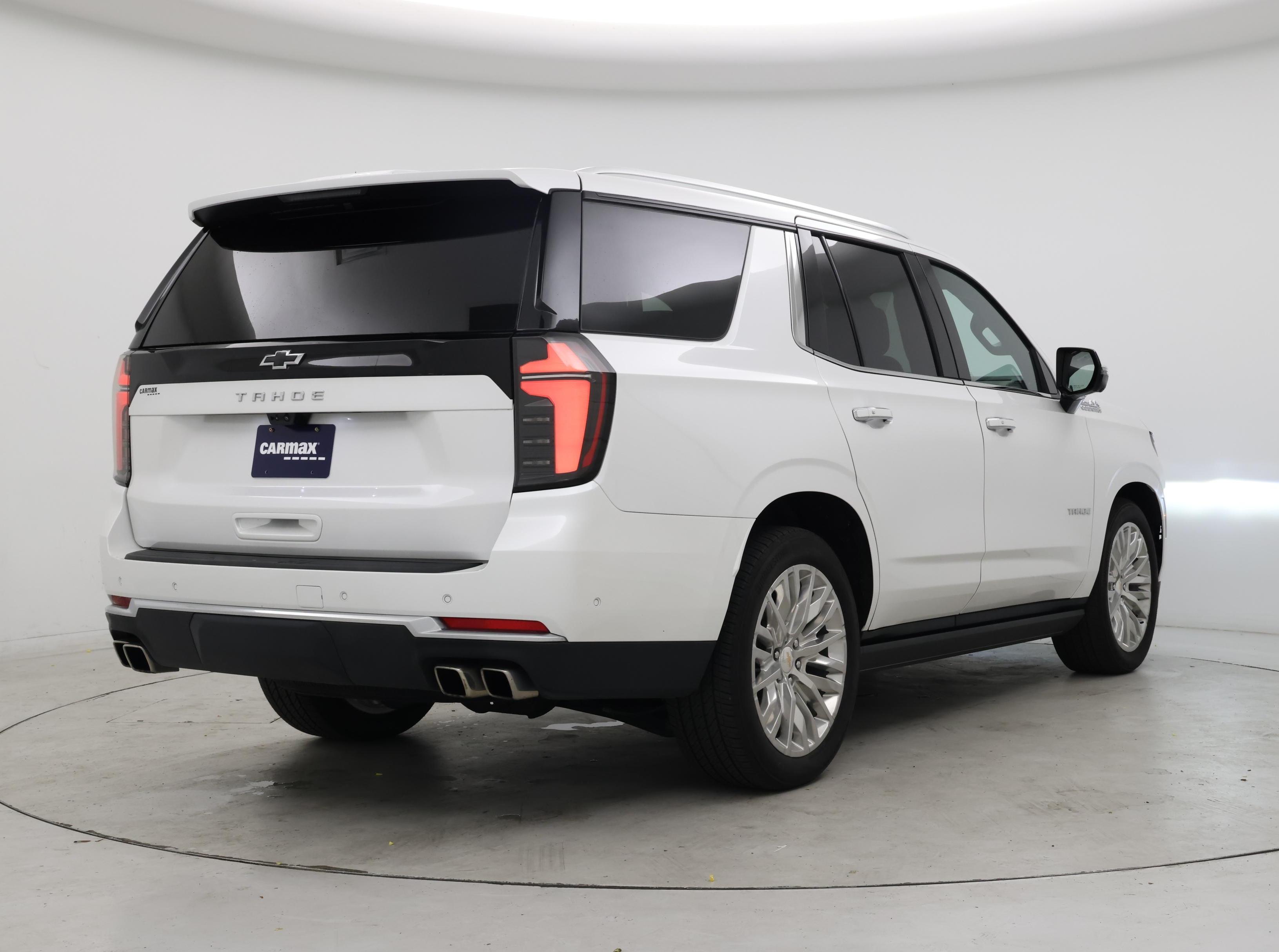 Thumbnail: 2025 Chevrolet Tahoe - 8