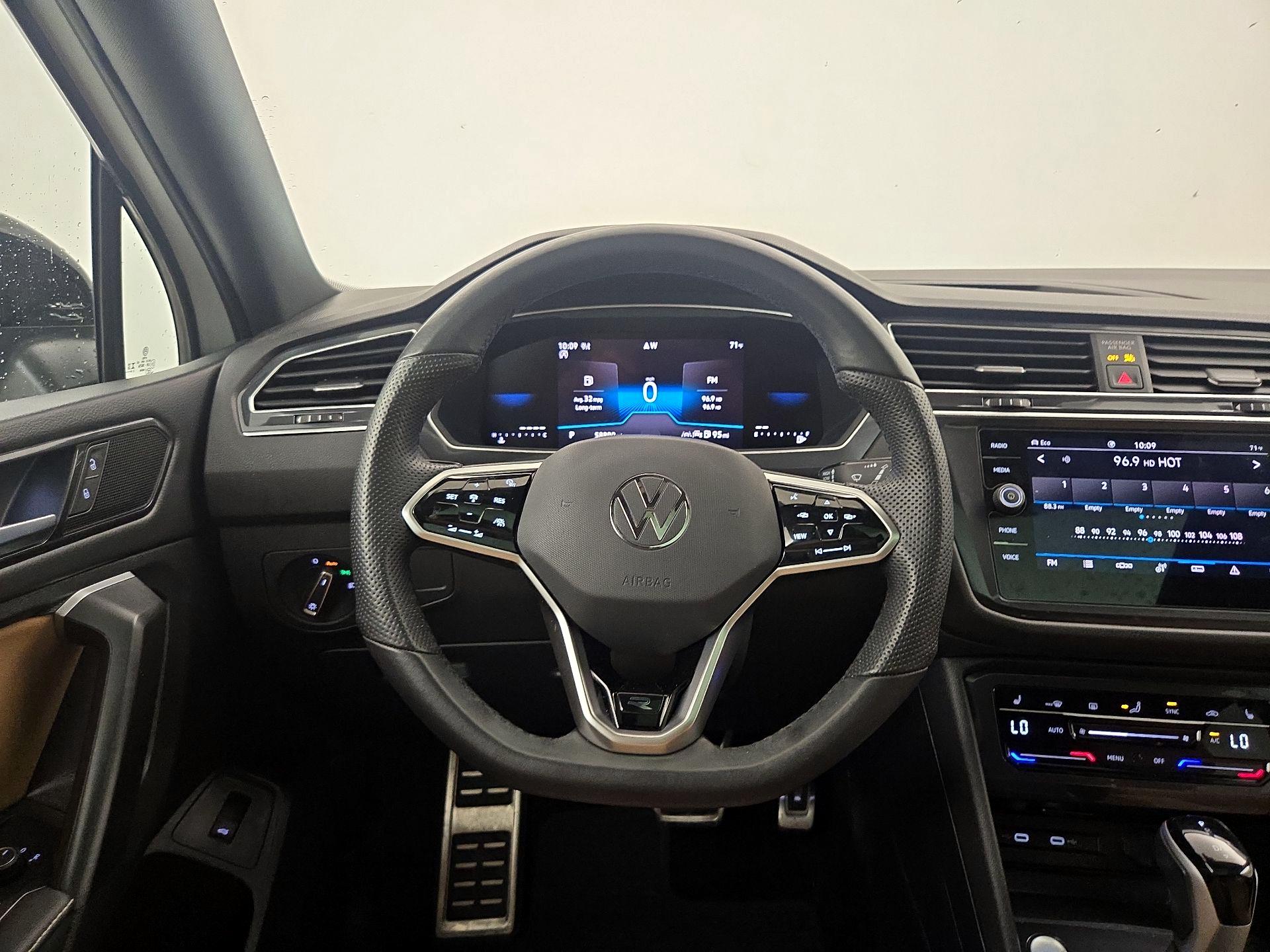 Thumbnail: 2024 Volkswagen Tiguan - 10