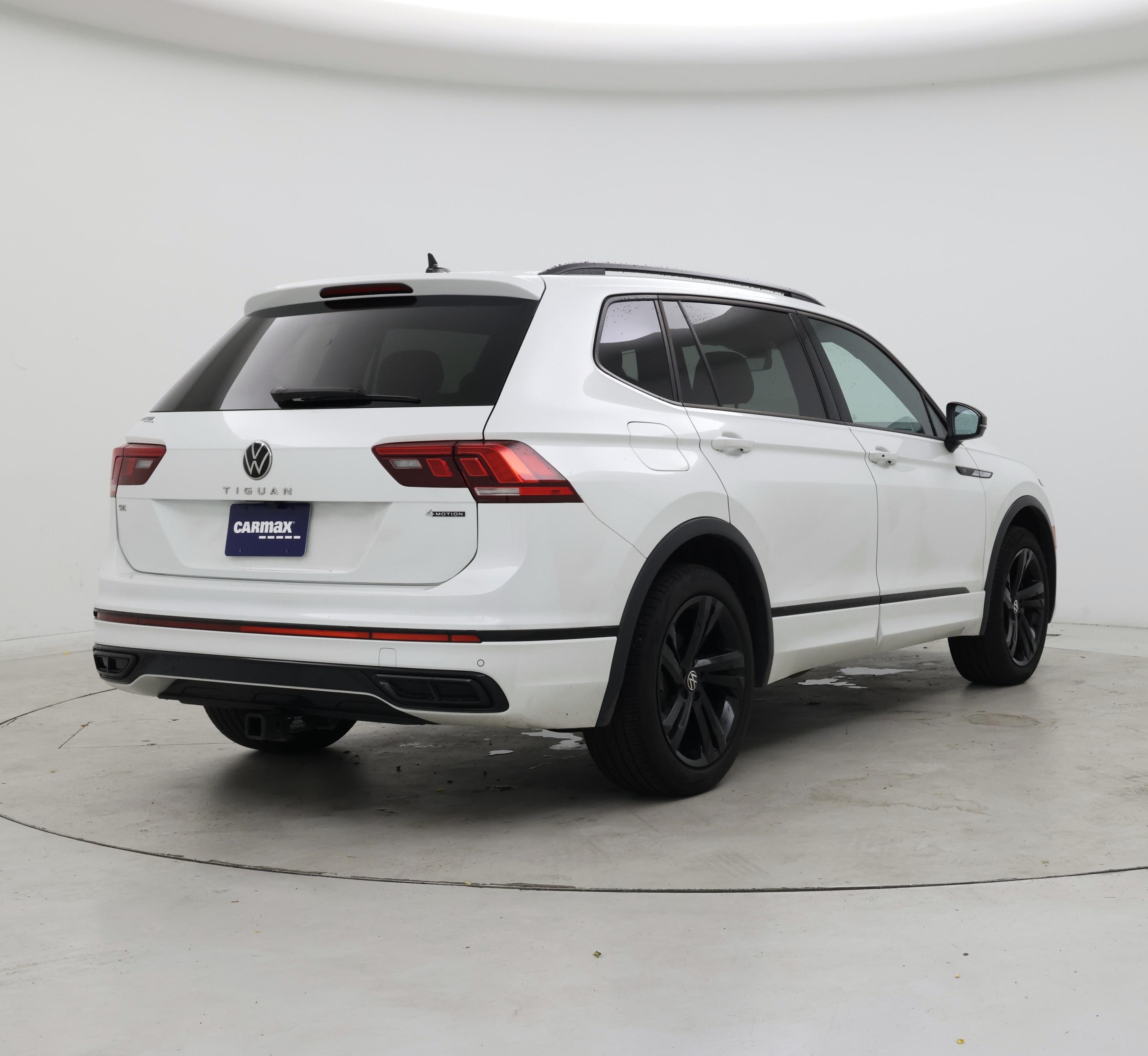 Thumbnail: 2024 Volkswagen Tiguan - 8