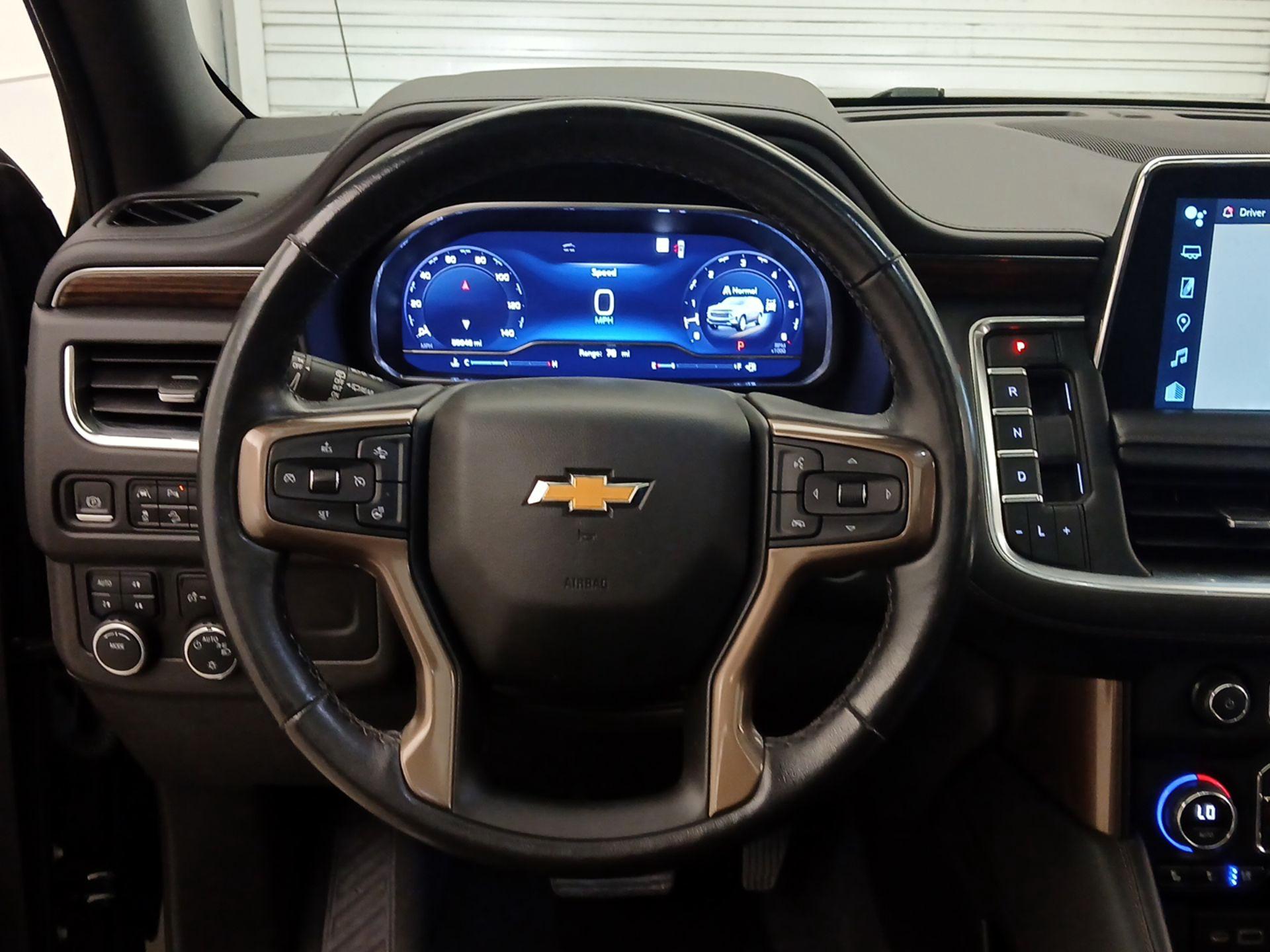 Thumbnail: 2022 Chevrolet Suburban - 10