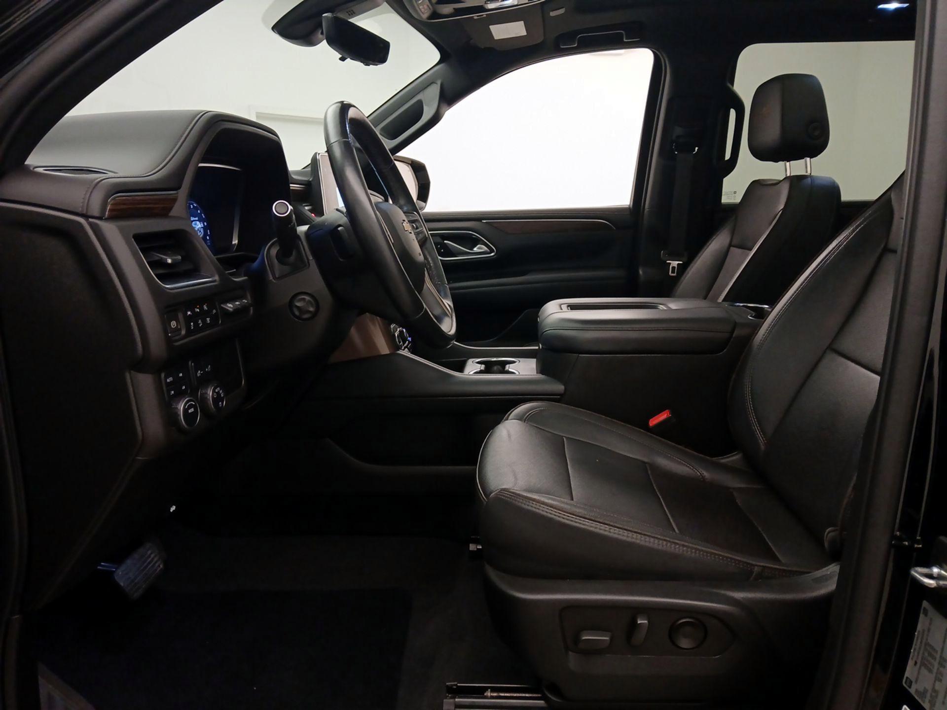Thumbnail: 2022 Chevrolet Suburban - 11