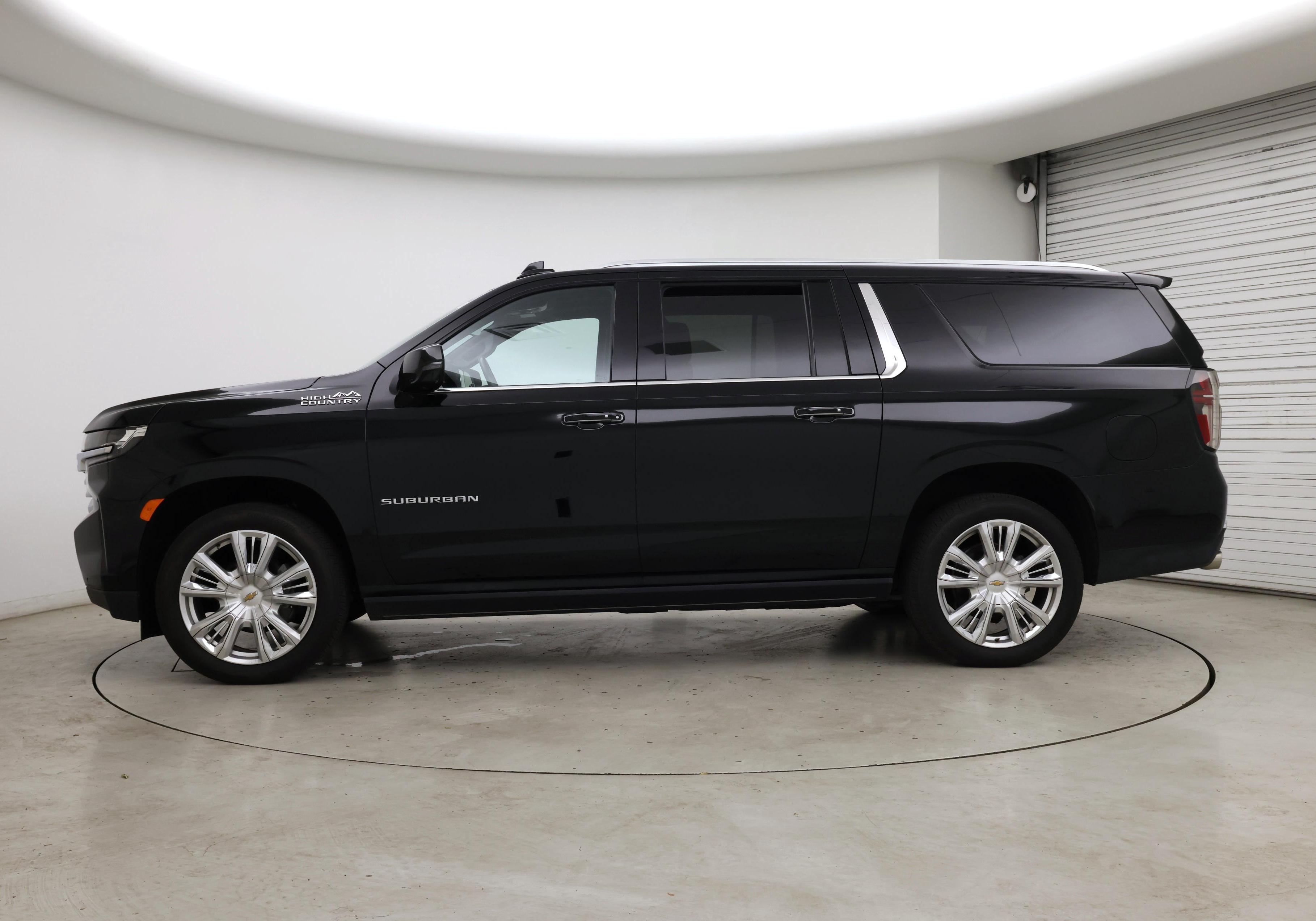 Thumbnail: 2022 Chevrolet Suburban - 3