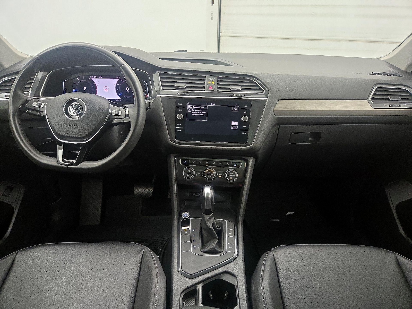 2020 Volkswagen Tiguan SEL - Photo 10