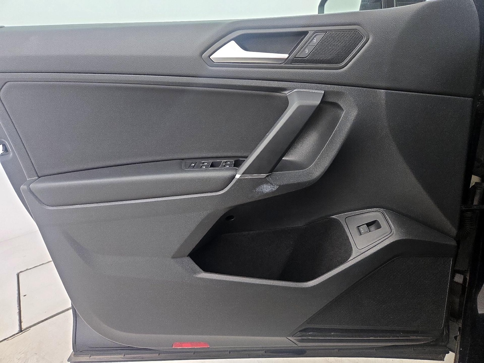 2020 Volkswagen Tiguan SEL - Photo 13