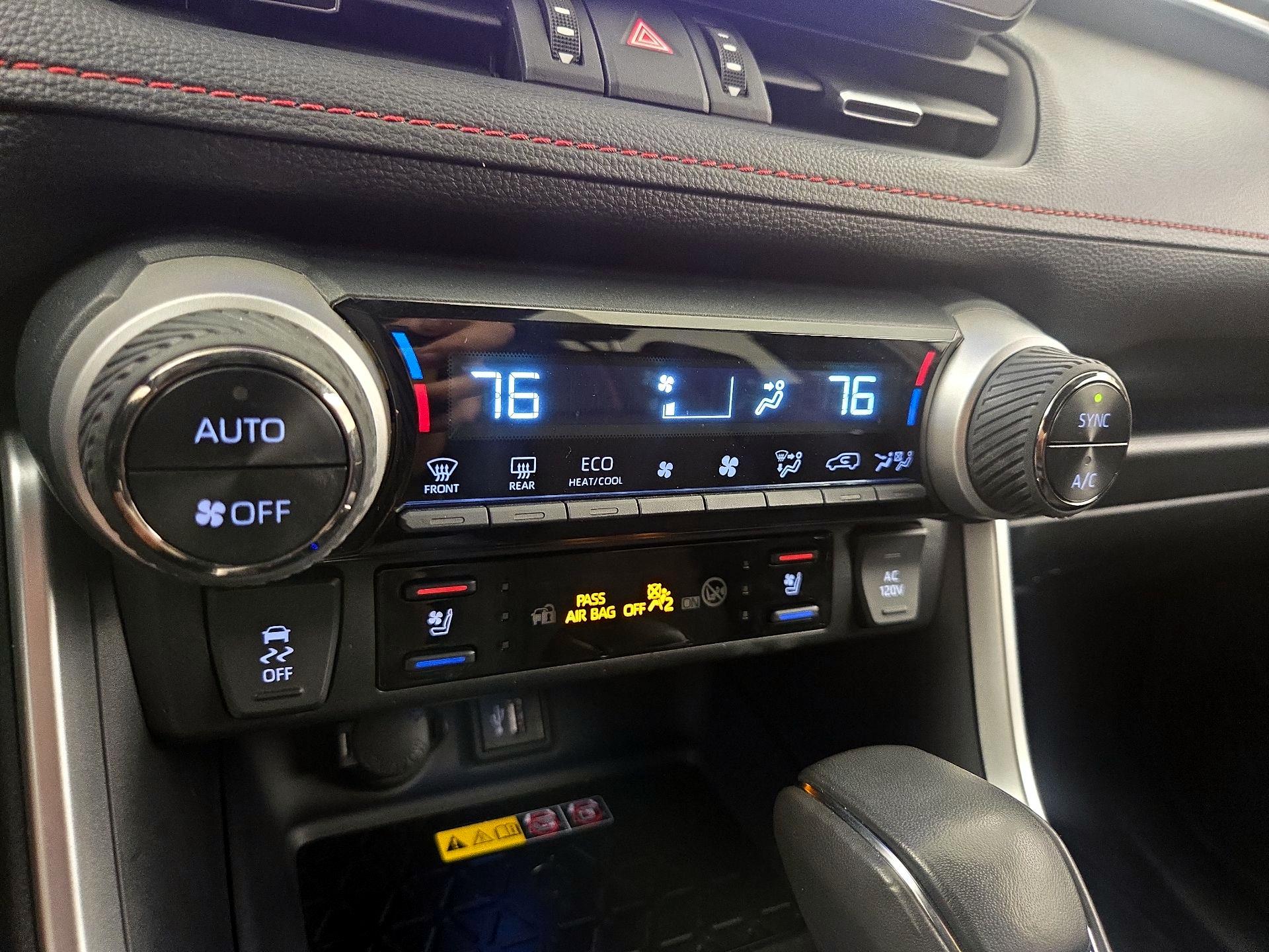Thumbnail: 2024 Toyota RAV4 - 17