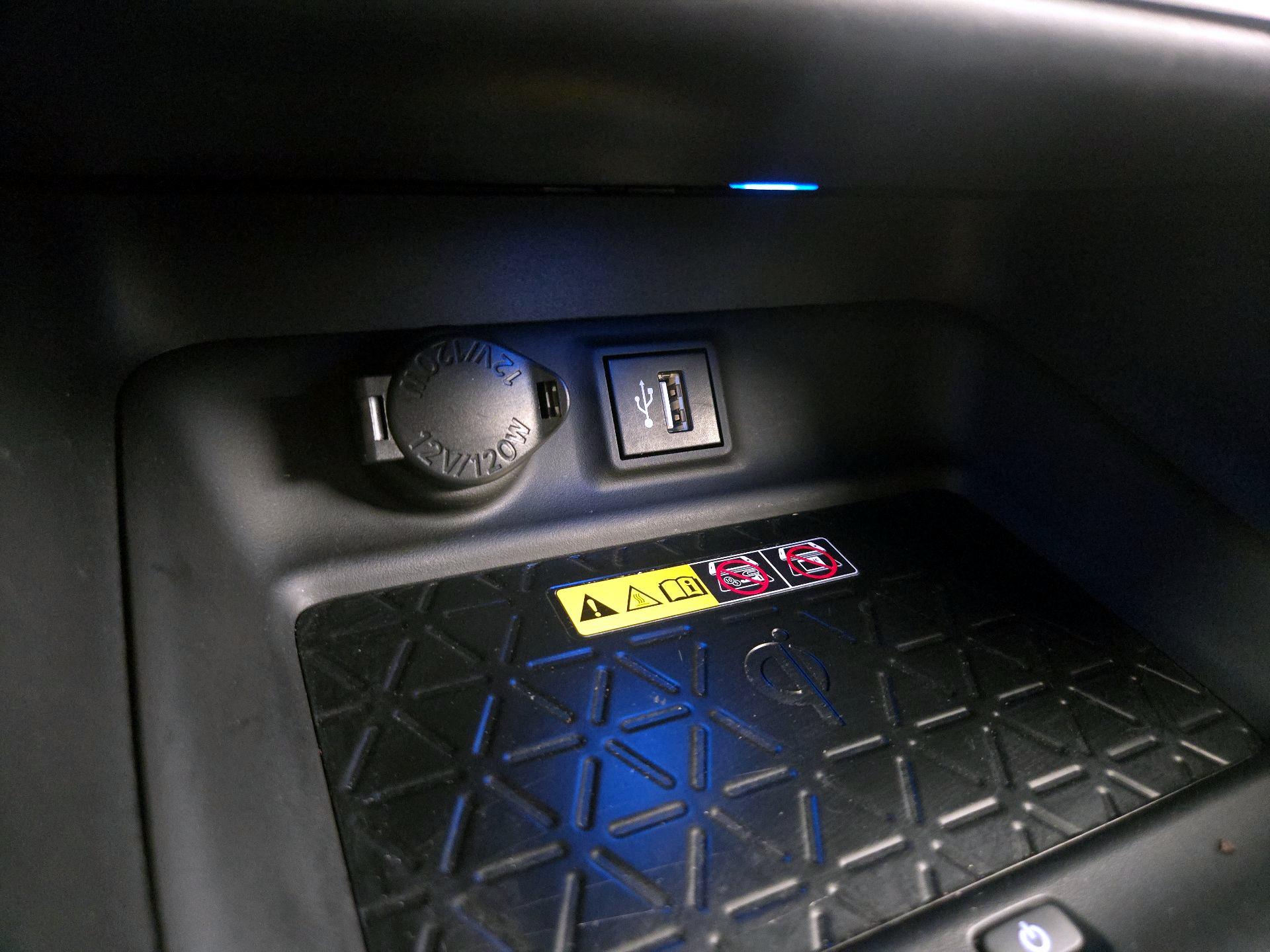 Thumbnail: 2024 Toyota RAV4 - 19