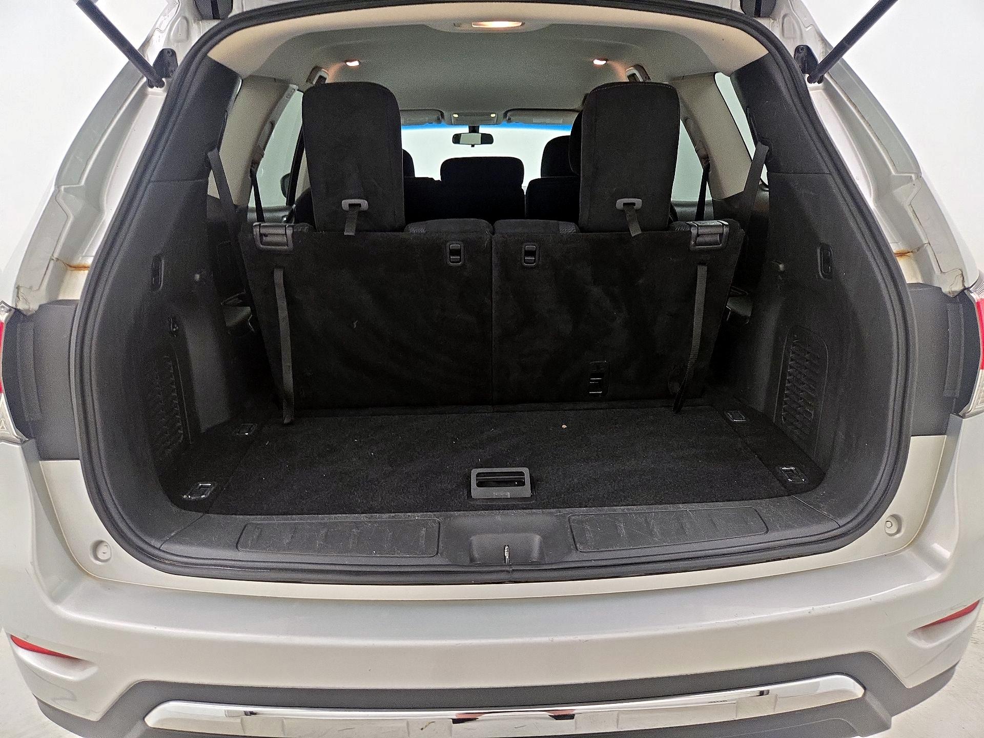 Thumbnail: 2015 Nissan Pathfinder - 20