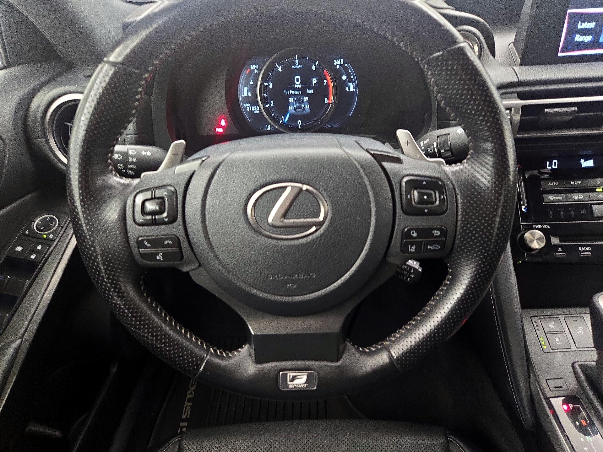 Thumbnail: 2022 Lexus IS - 10