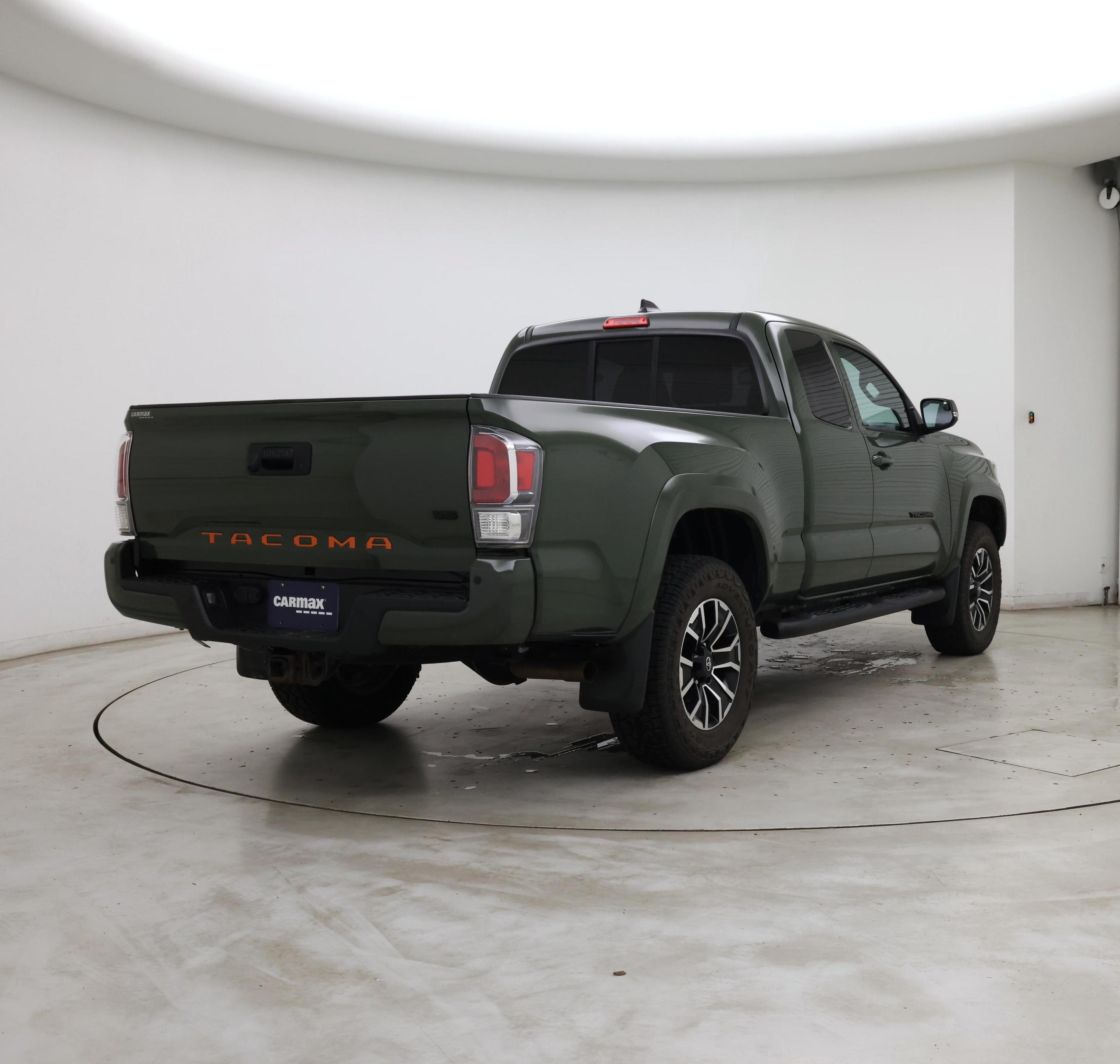 Thumbnail: 2022 Toyota Tacoma - 8