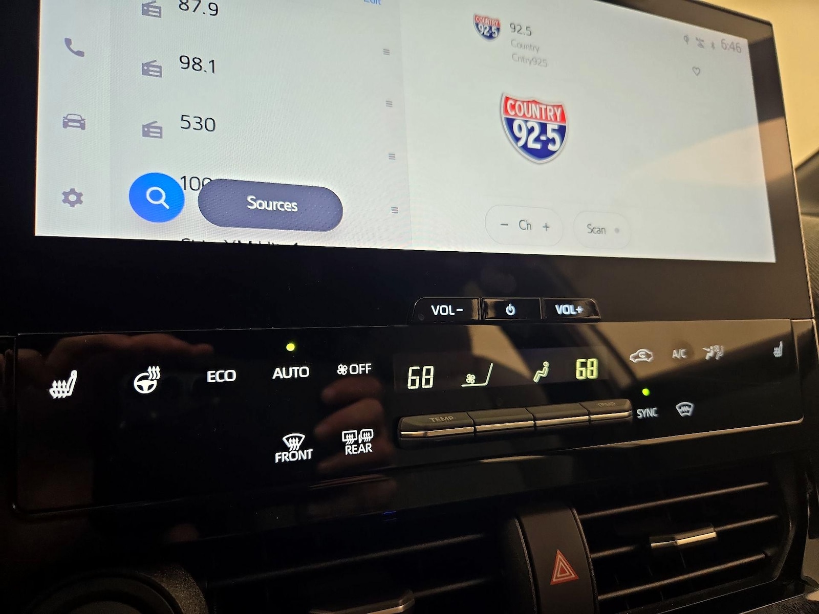 2023 Subaru SOLTERRA Limited - Photo 16