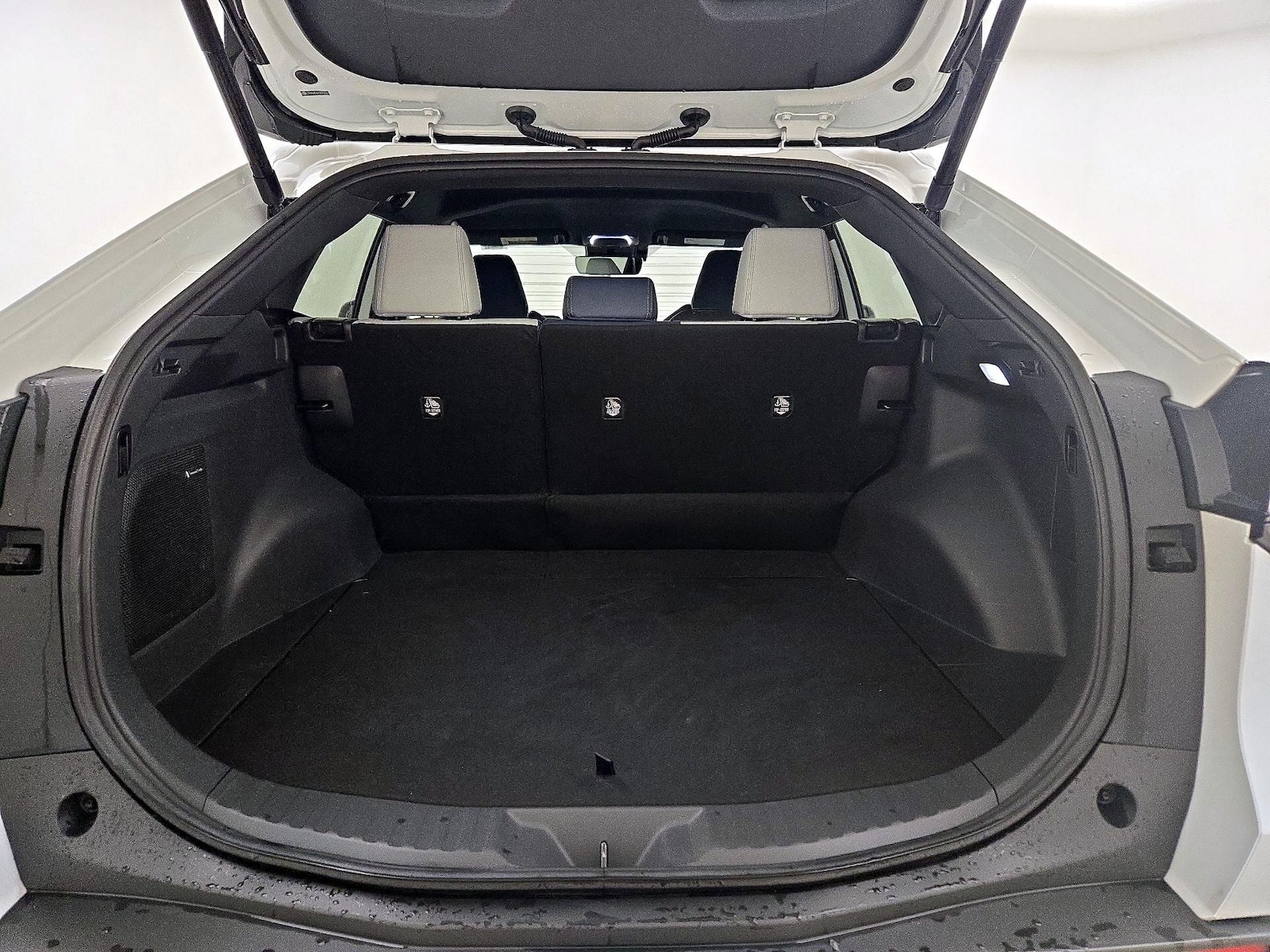 2023 Subaru SOLTERRA Limited - Photo 18