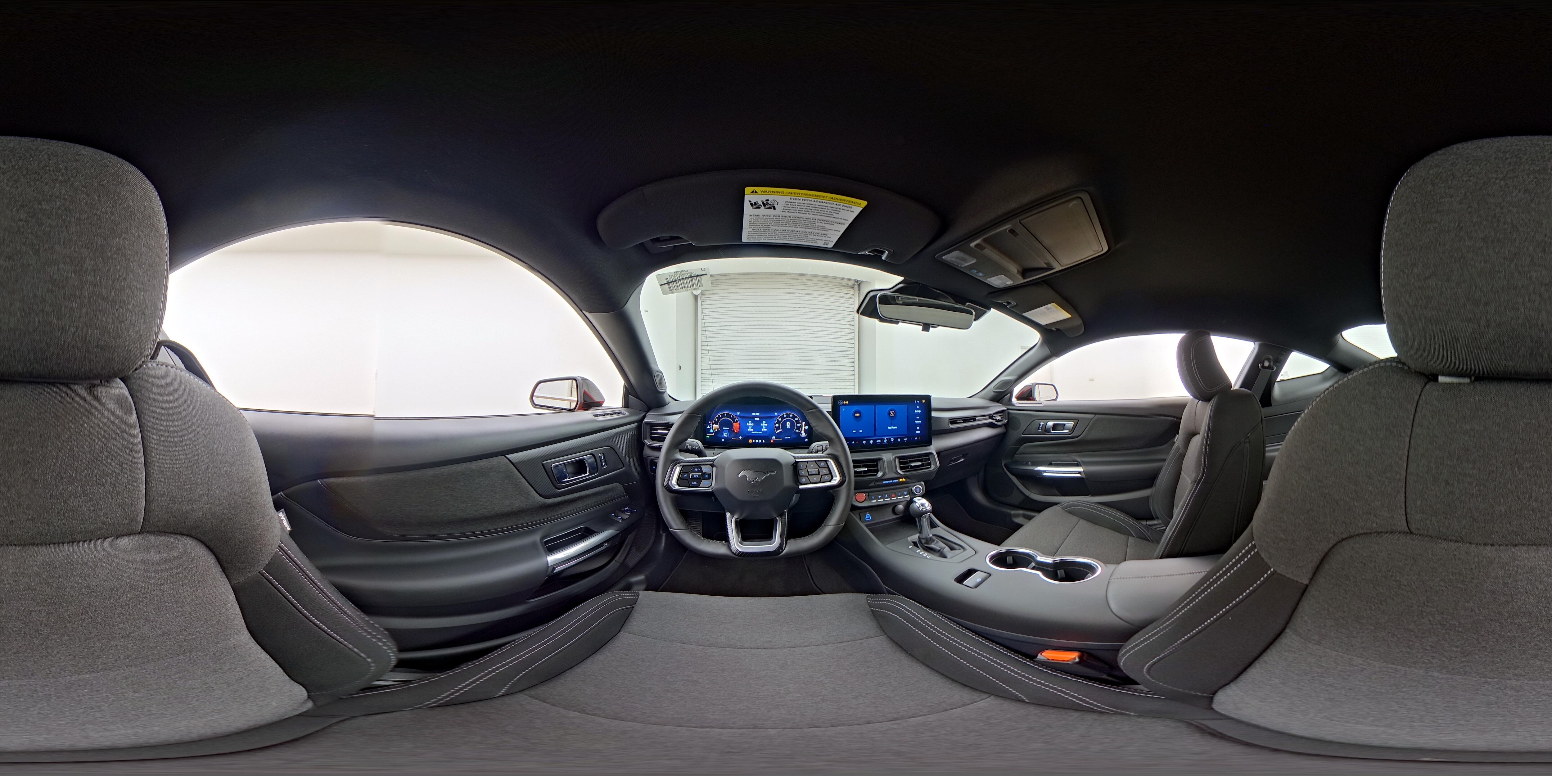2025 Ford Mustang EcoBoost - Photo 23