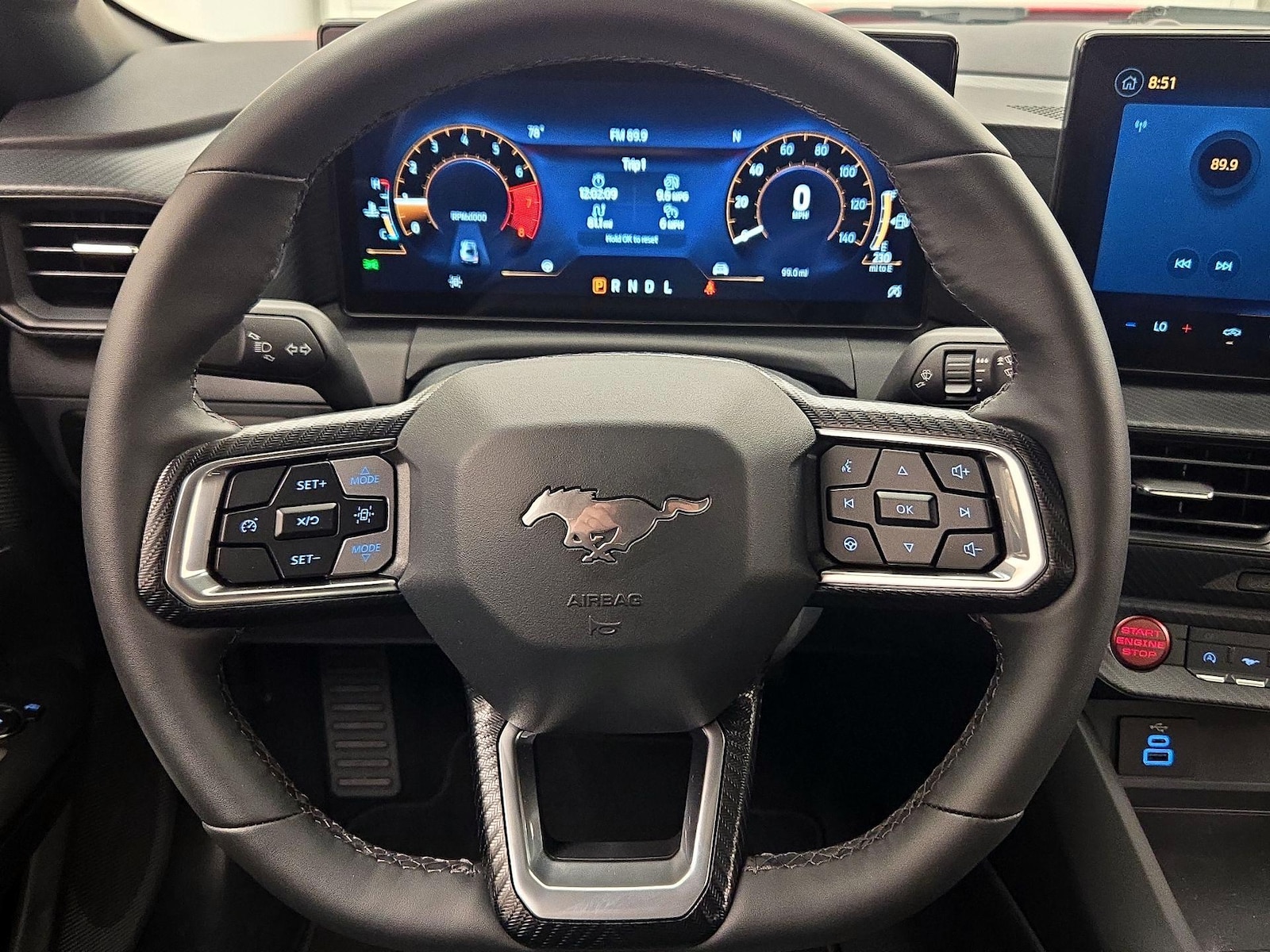 2025 Ford Mustang EcoBoost - Photo 11