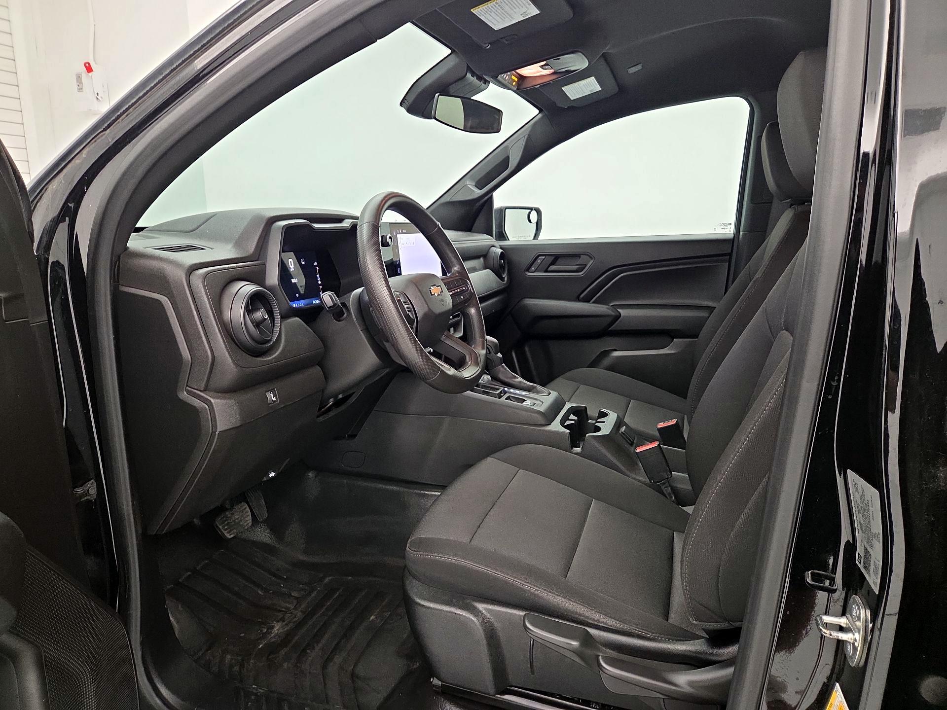 Thumbnail: 2023 Chevrolet Colorado - 11