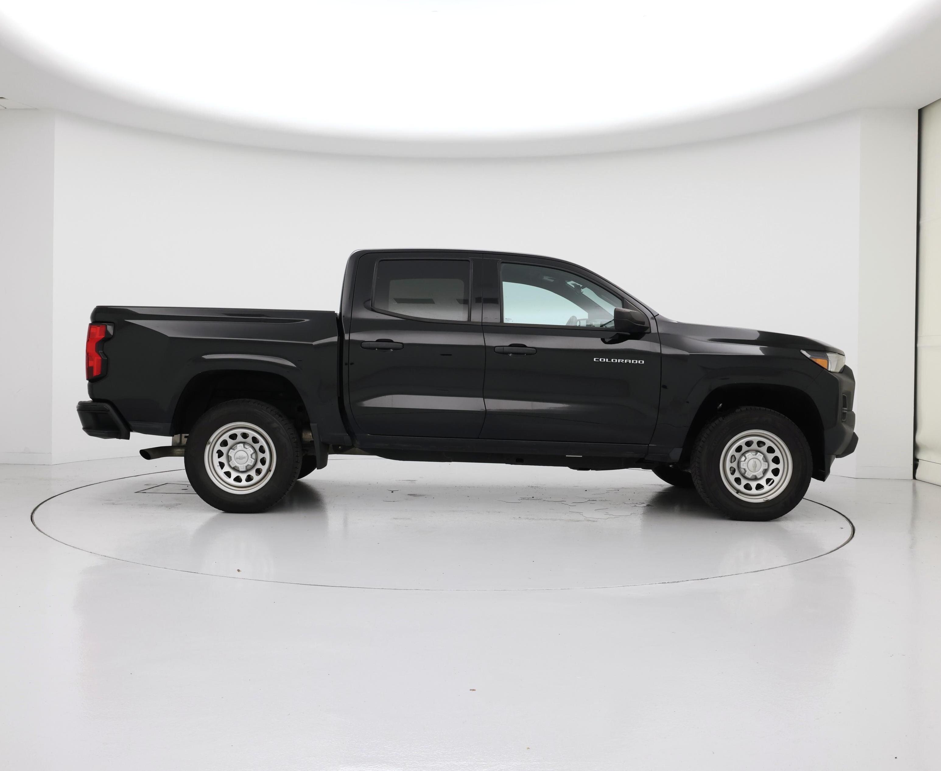 Thumbnail: 2023 Chevrolet Colorado - 7