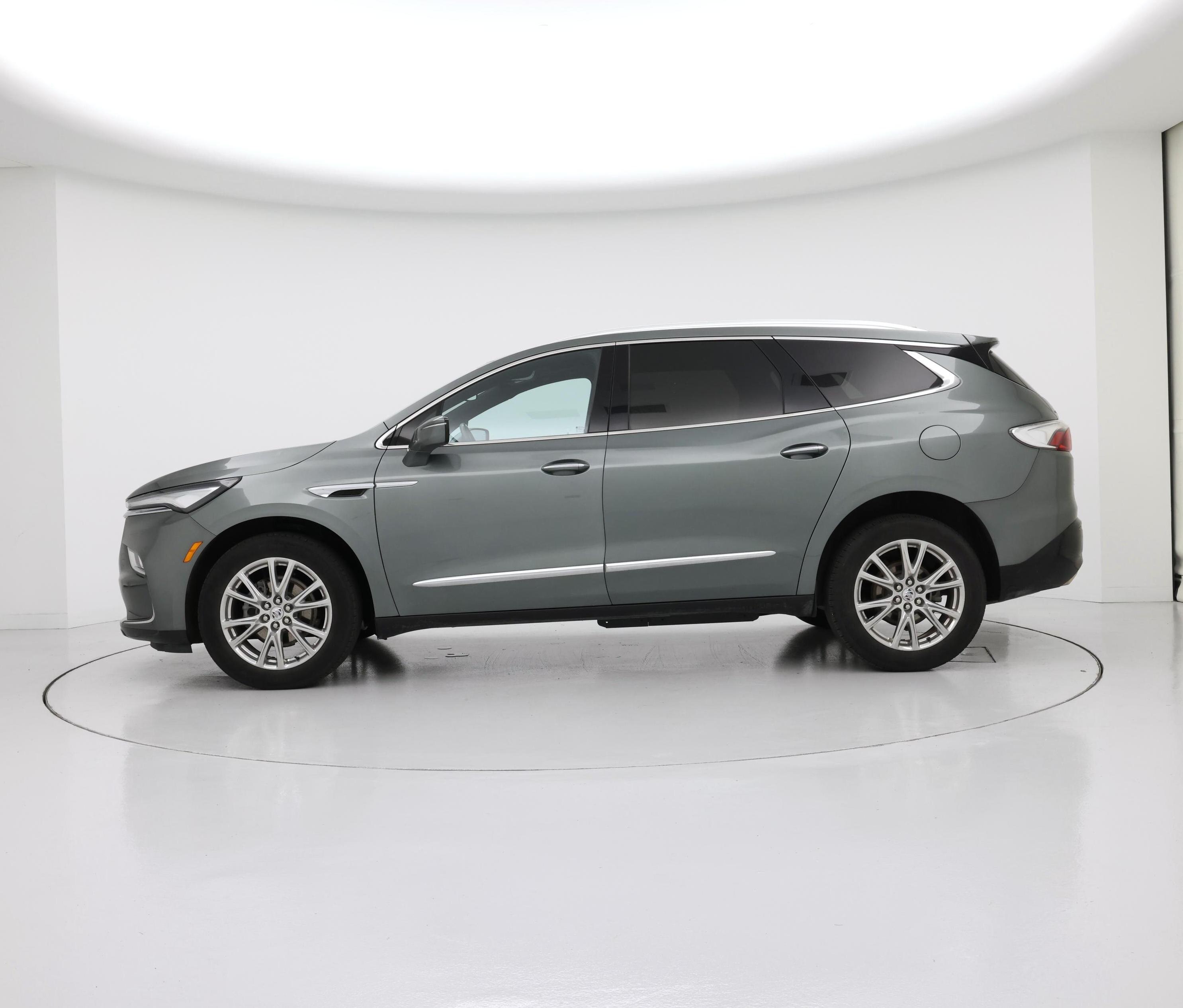Thumbnail: 2023 Buick Enclave - 3