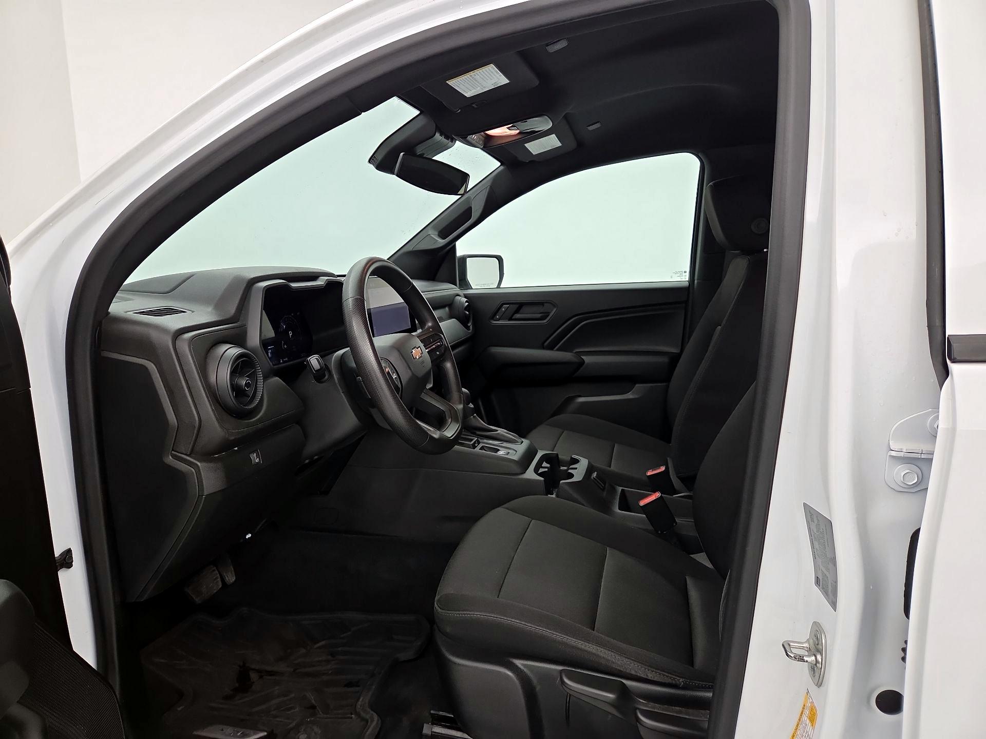 Thumbnail: 2024 Chevrolet Colorado - 11