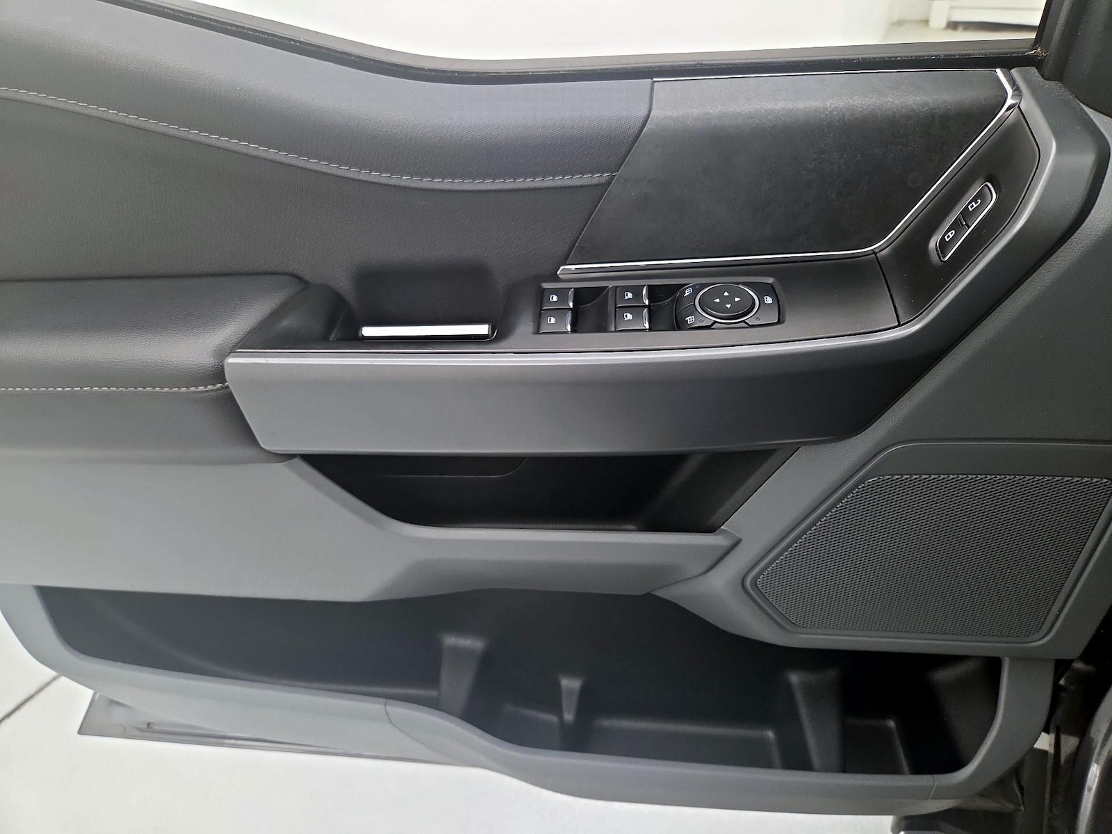 2024 Ford F-150 XLT - Photo 13