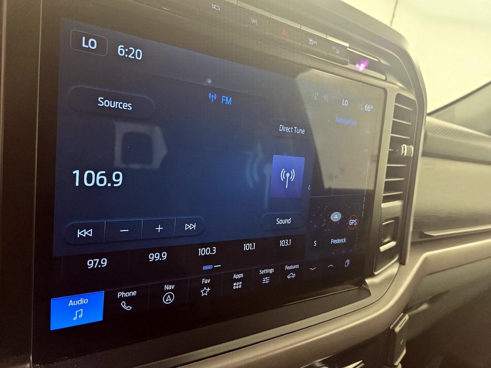 2024 Ford F-150 XLT - Photo 17