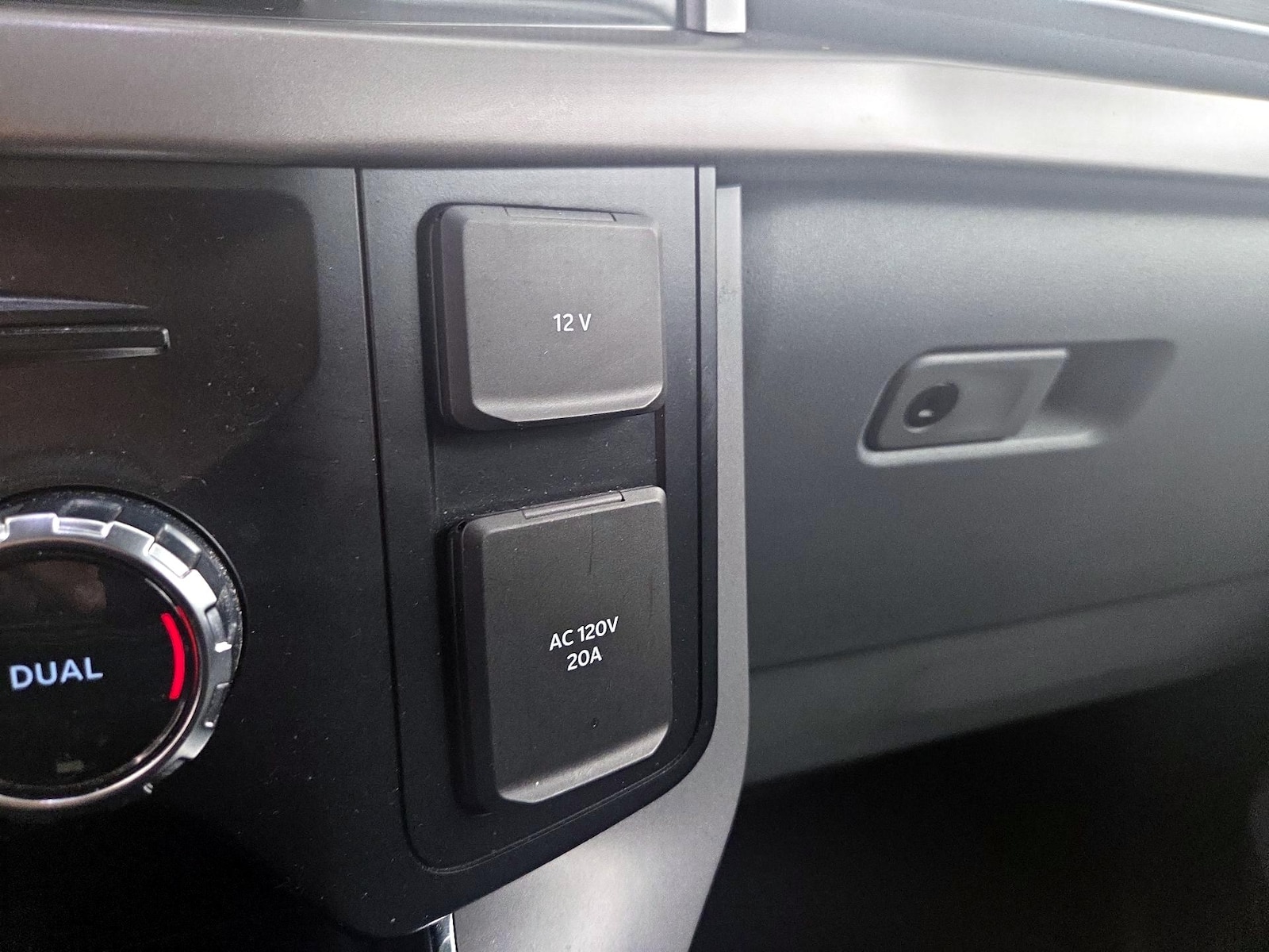 2024 Ford F-150 XLT - Photo 20