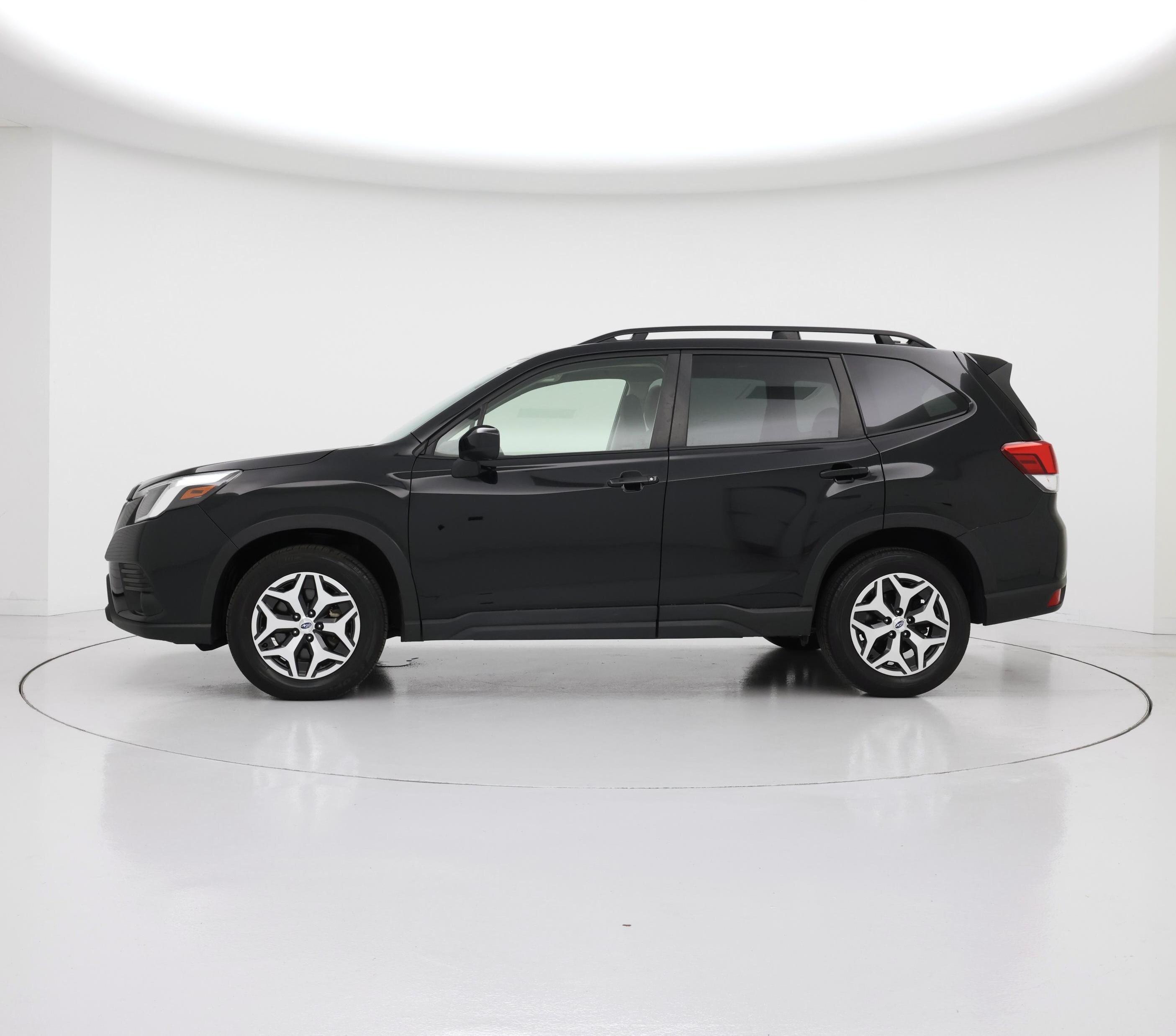 Thumbnail: 2022 Subaru Forester - 3