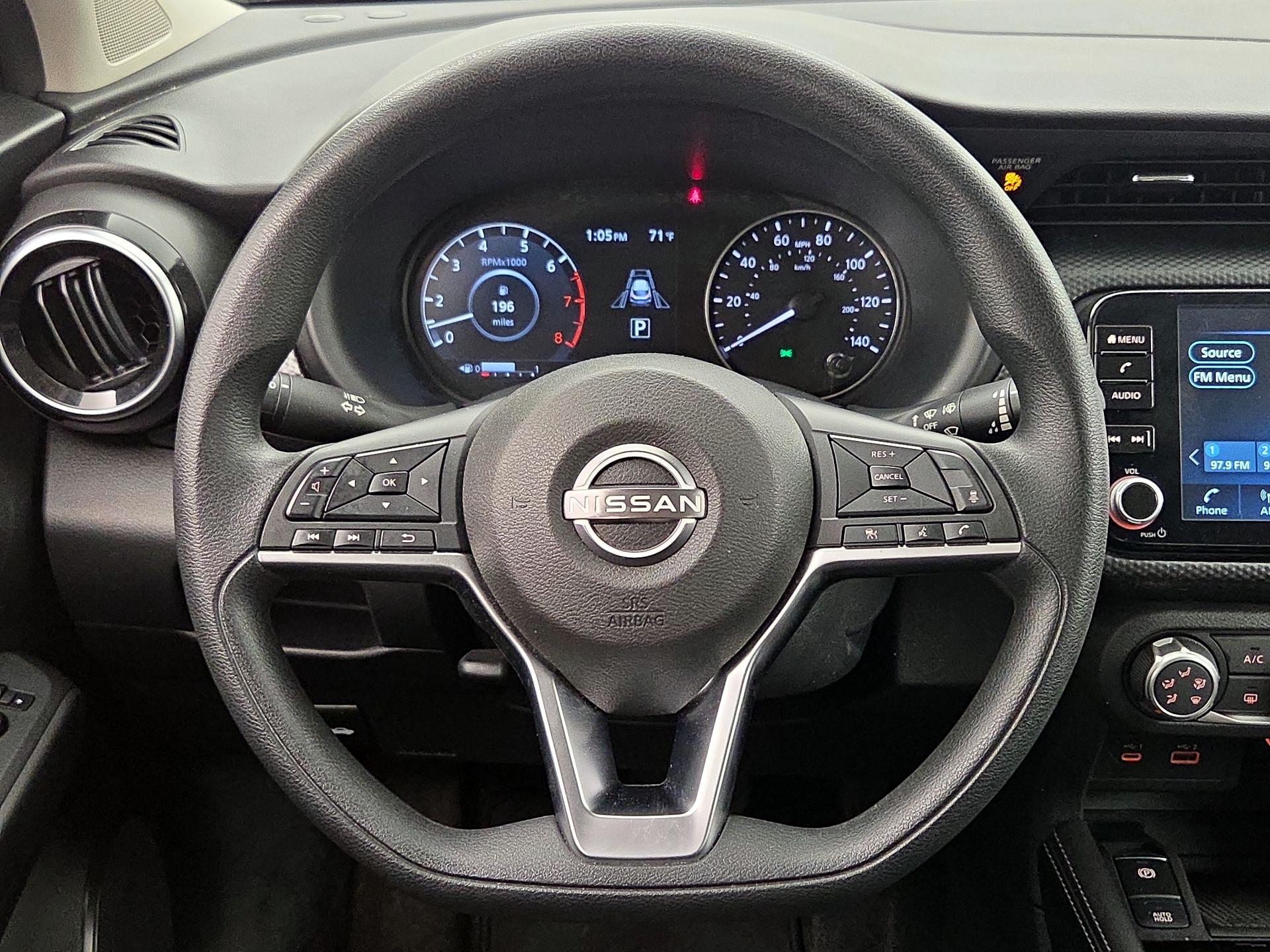 Thumbnail: 2023 Nissan Kicks - 10