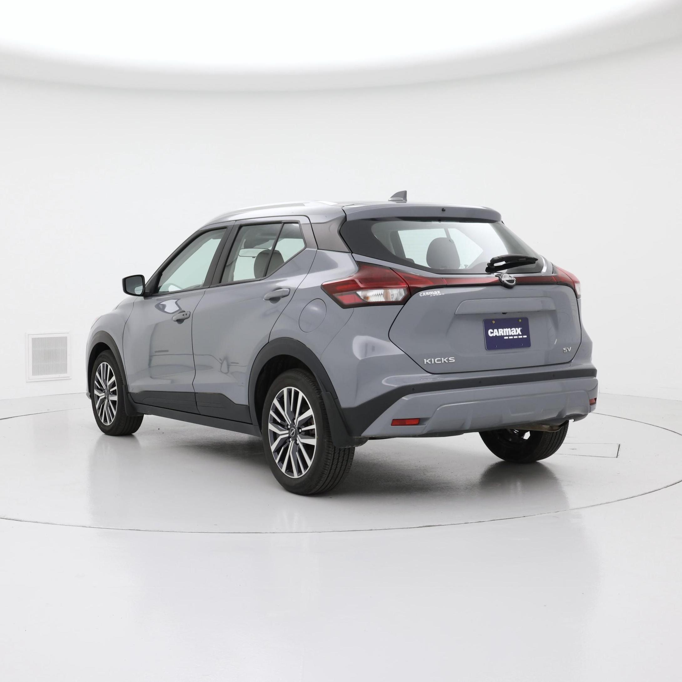 Thumbnail: 2023 Nissan Kicks - 2