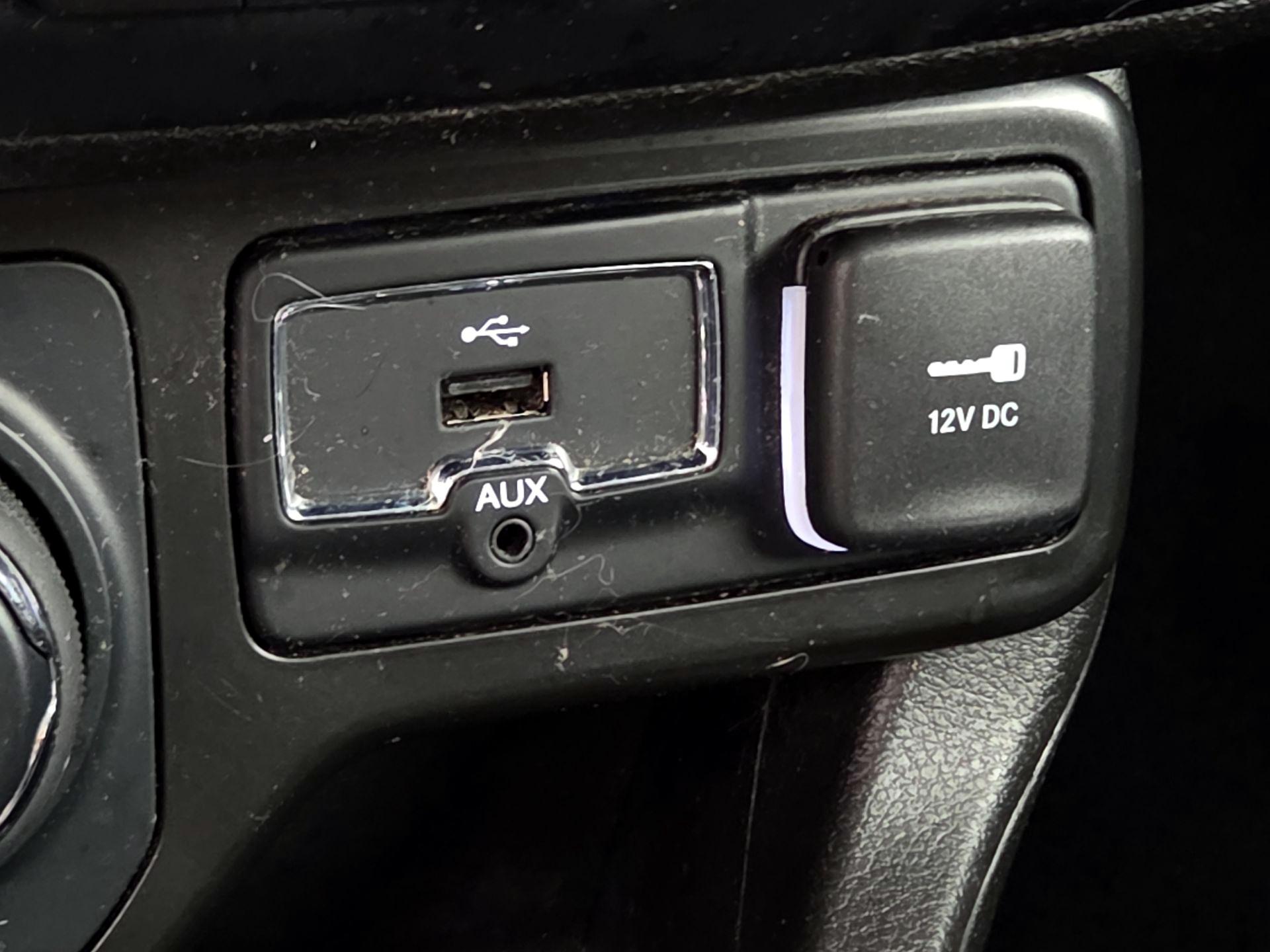 Thumbnail: 2021 Jeep Renegade - 18