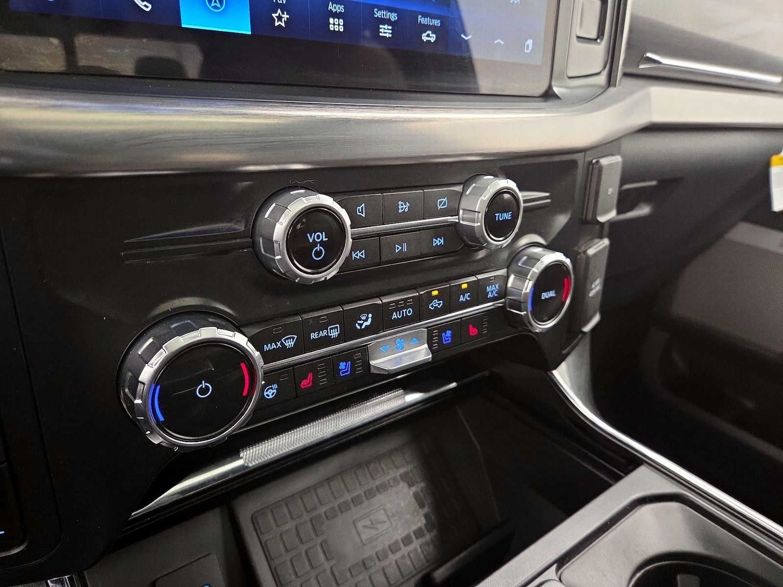 2022 Ford F-150 Lariat - Photo 18