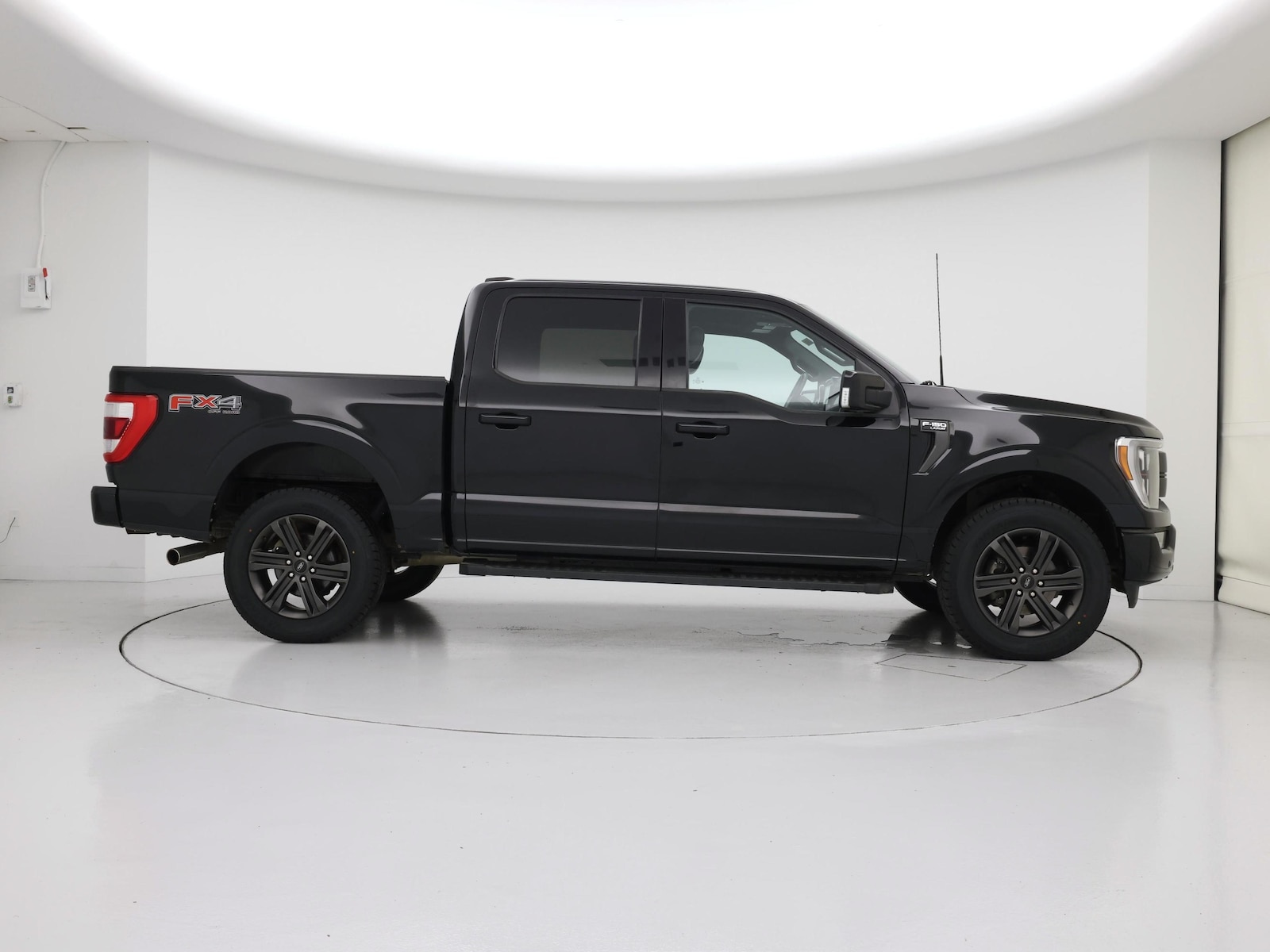 2022 Ford F-150 Lariat - Photo 8