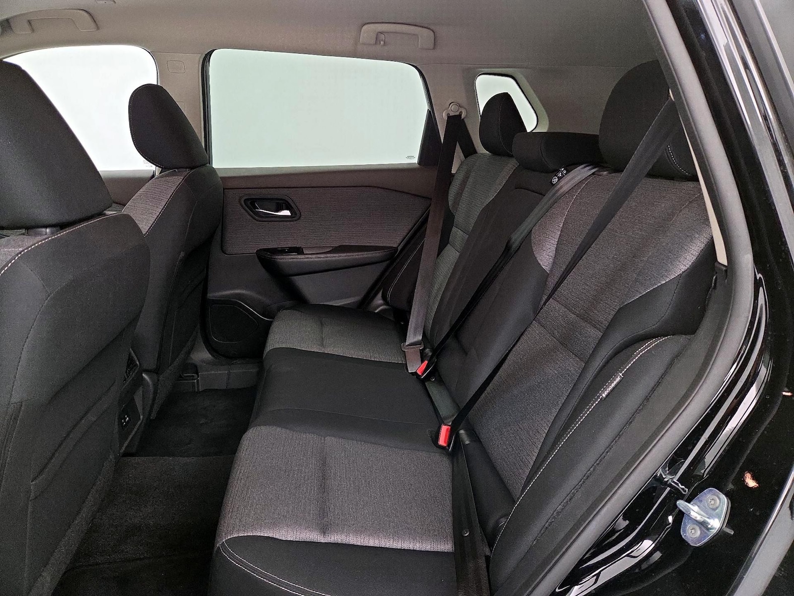 2022 Nissan Rogue SV - Photo 20