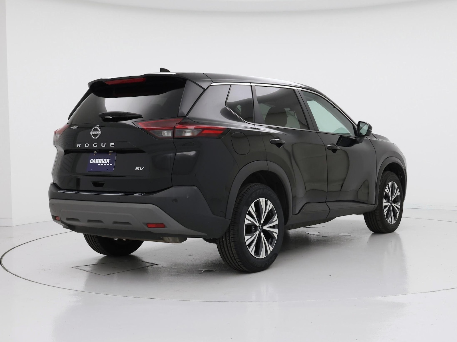 2022 Nissan Rogue SV - Photo 9
